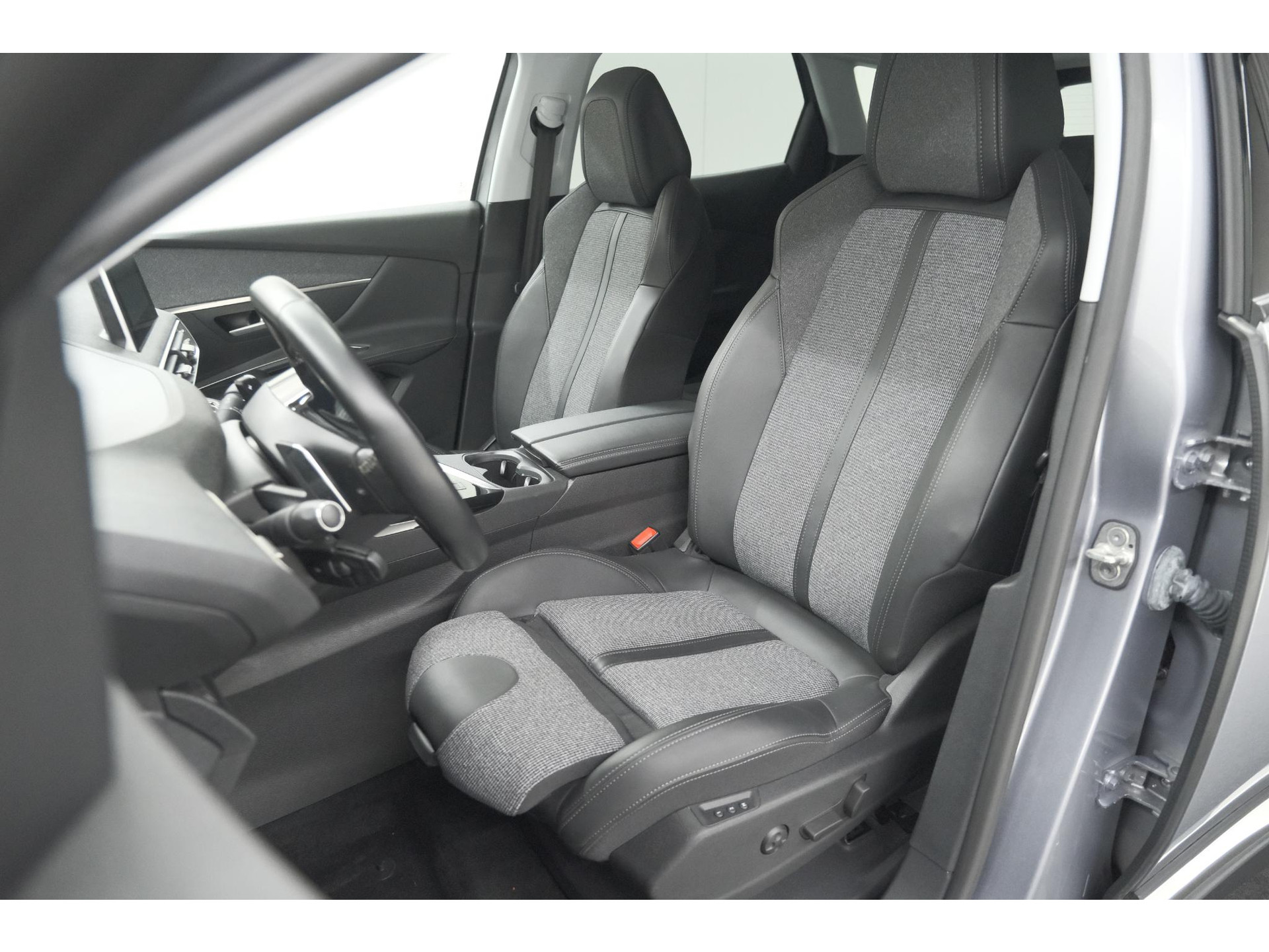 Peugeot 3008 PureTech 130 EAT8 Blue Lease Premium | Elektrische Kofferklep | Dodehoekdetectie | Stoelen-Pakket