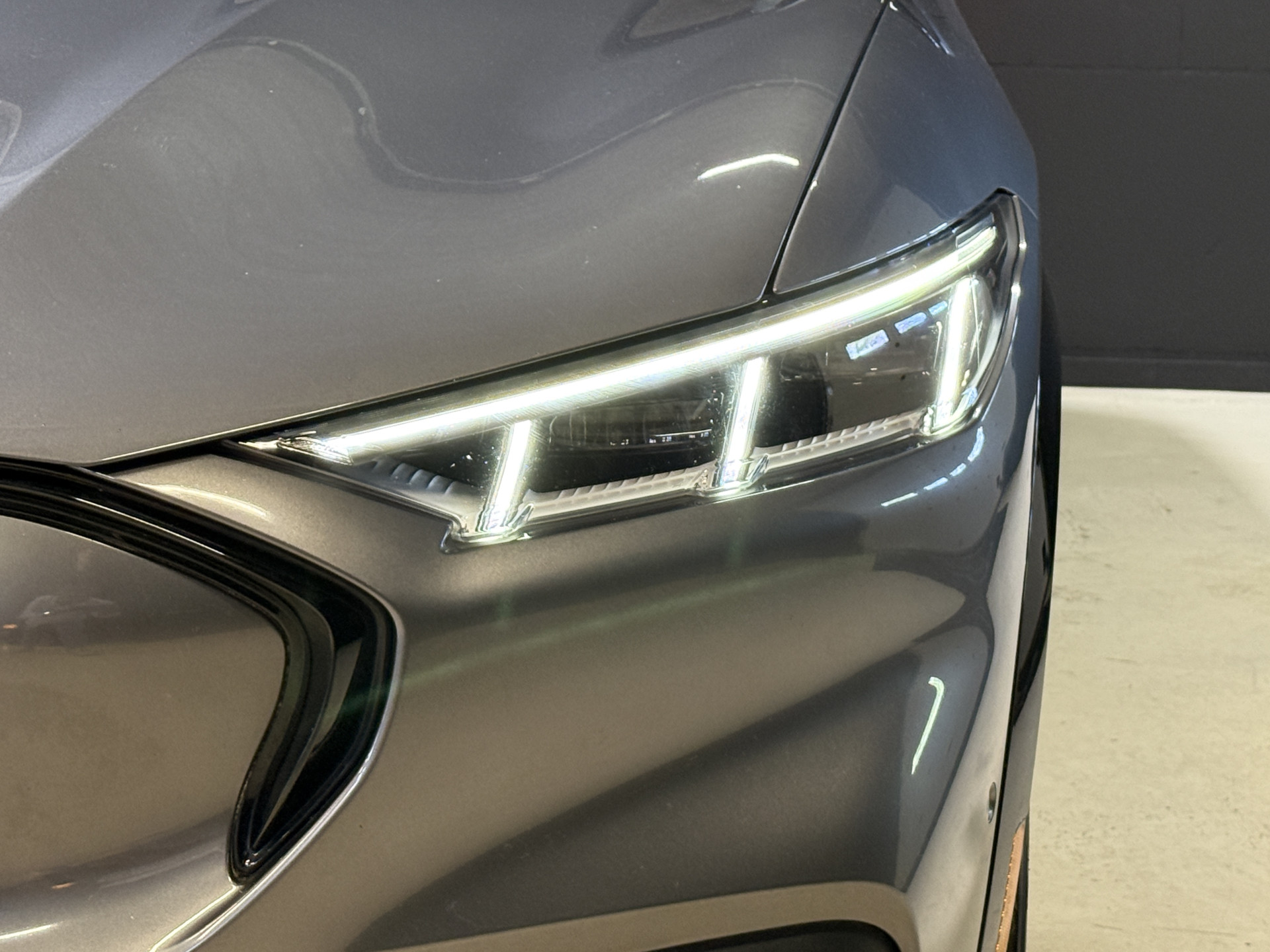 Ford Mustang Mach-E Extended AWD 98 kWh | SOH 92.5% | Panoramadak | B&O | 360 Camera