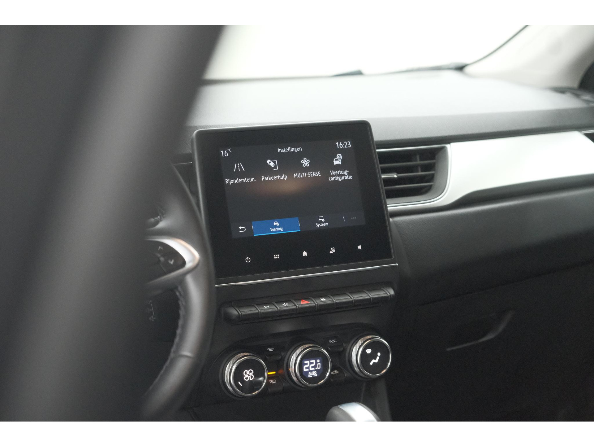 Renault Captur 1.6 E-Tech Hybrid 145 Techno | Pack Parking | Camera | Navigatie | Apple CarPlay