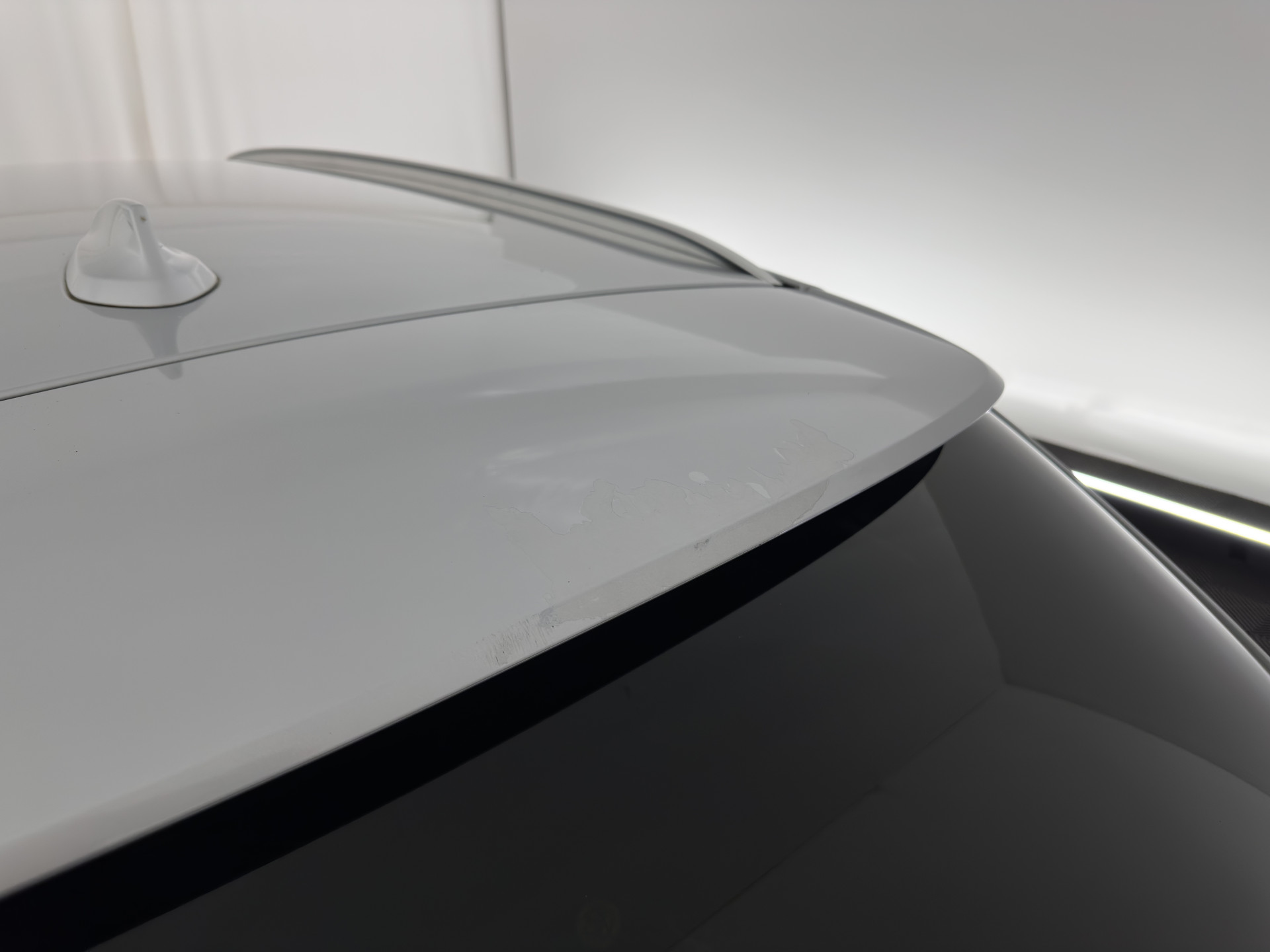 BMW 3-serie Touring 330d xDrive M-Aerodynamica-Pack High-Executive Aut * LEATHER | NAVI-FULLMAP | XENON | HEATED-SPORTSEATS | SHIFT-PADDLES | PDC | PRIVACY-GLASS | KEYLESS | CAMERA | TOWBAR | 18''ALU*