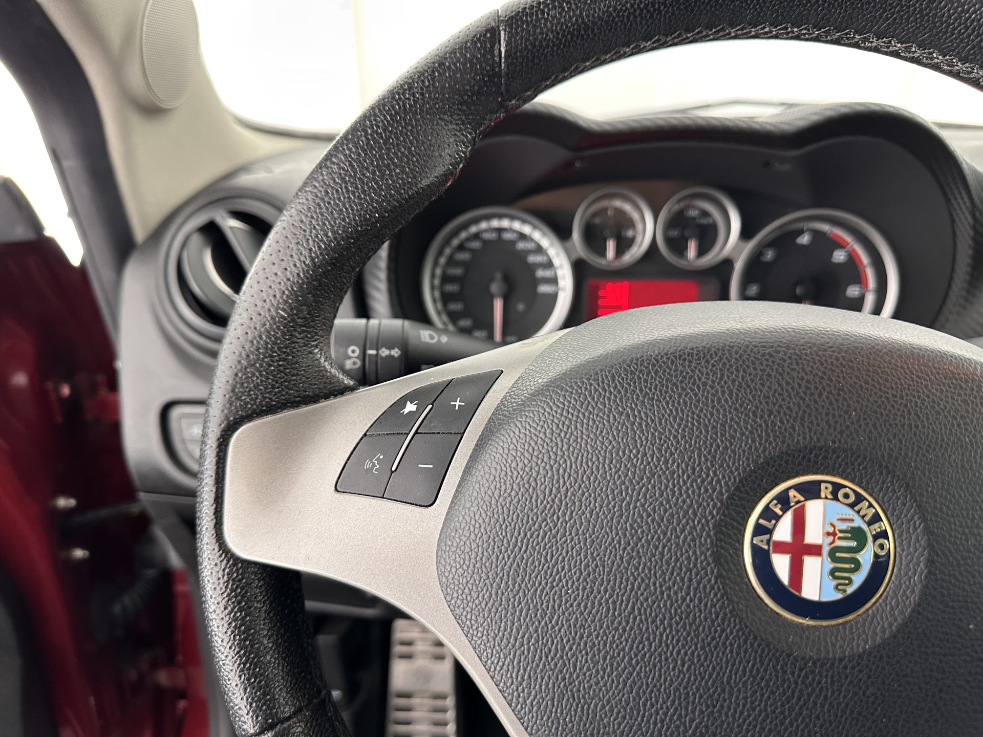 Alfa Romeo MiTo 1.3 JTDm ECO Esclusivo *LUXURY-LEATHER | NAVI-FULLMAP | SPORT-SEATS | ECC | PDC | CRUISE | PRIVACY-GLASS *