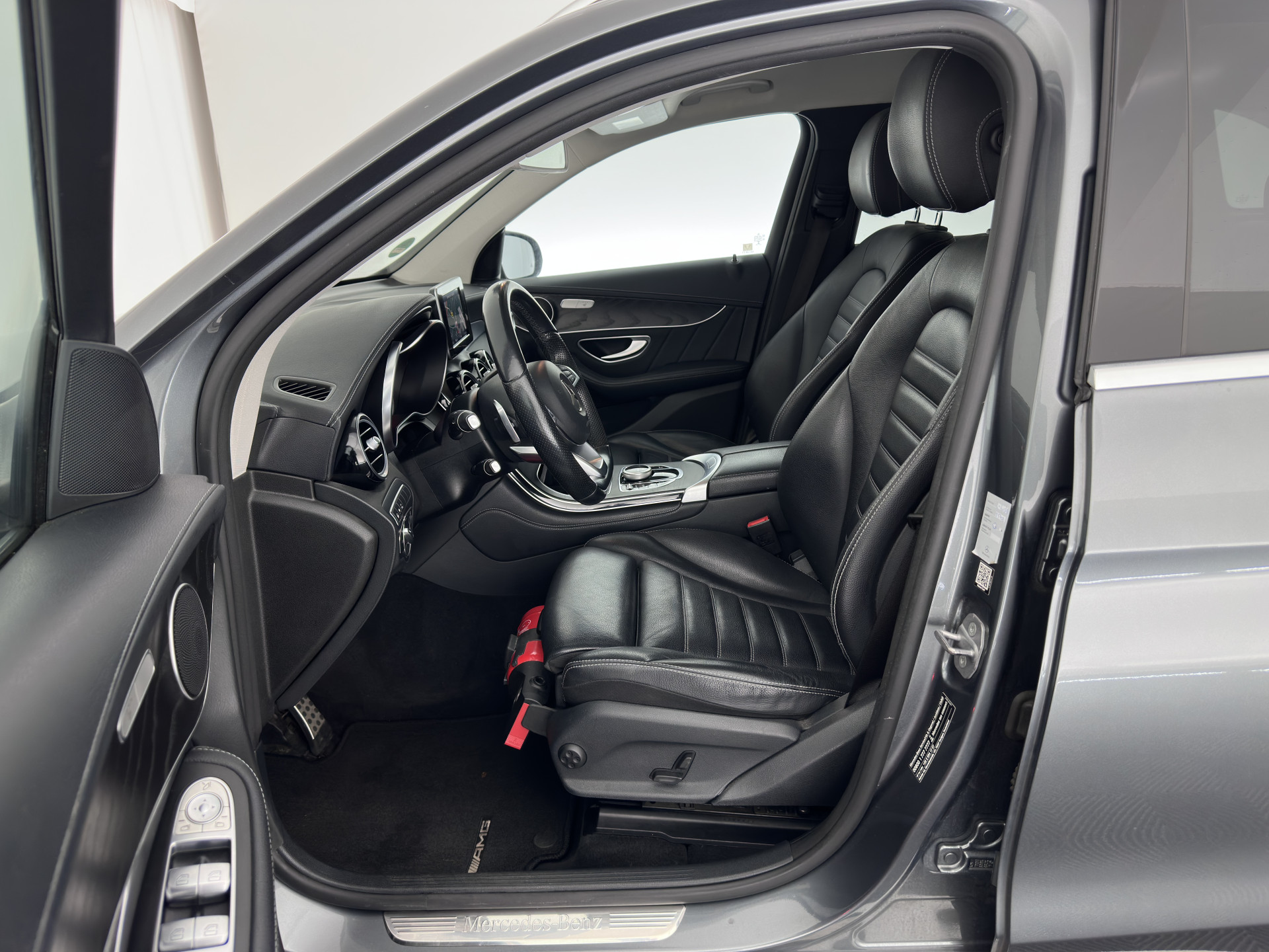 Mercedes-Benz GLC-klasse 350e 4MATIC Premium Plus Plug-in Aut. *LEATHER | FULL-LED | BLIND-SPOT | HEATED-SPORTSEATS | CAMERA | KEYLESS | AIR-SUSPENSION | ADAPTIVE-CRUISE | PRIVACY-GLASS | NAVI-FULLMAP | 20''ALU*