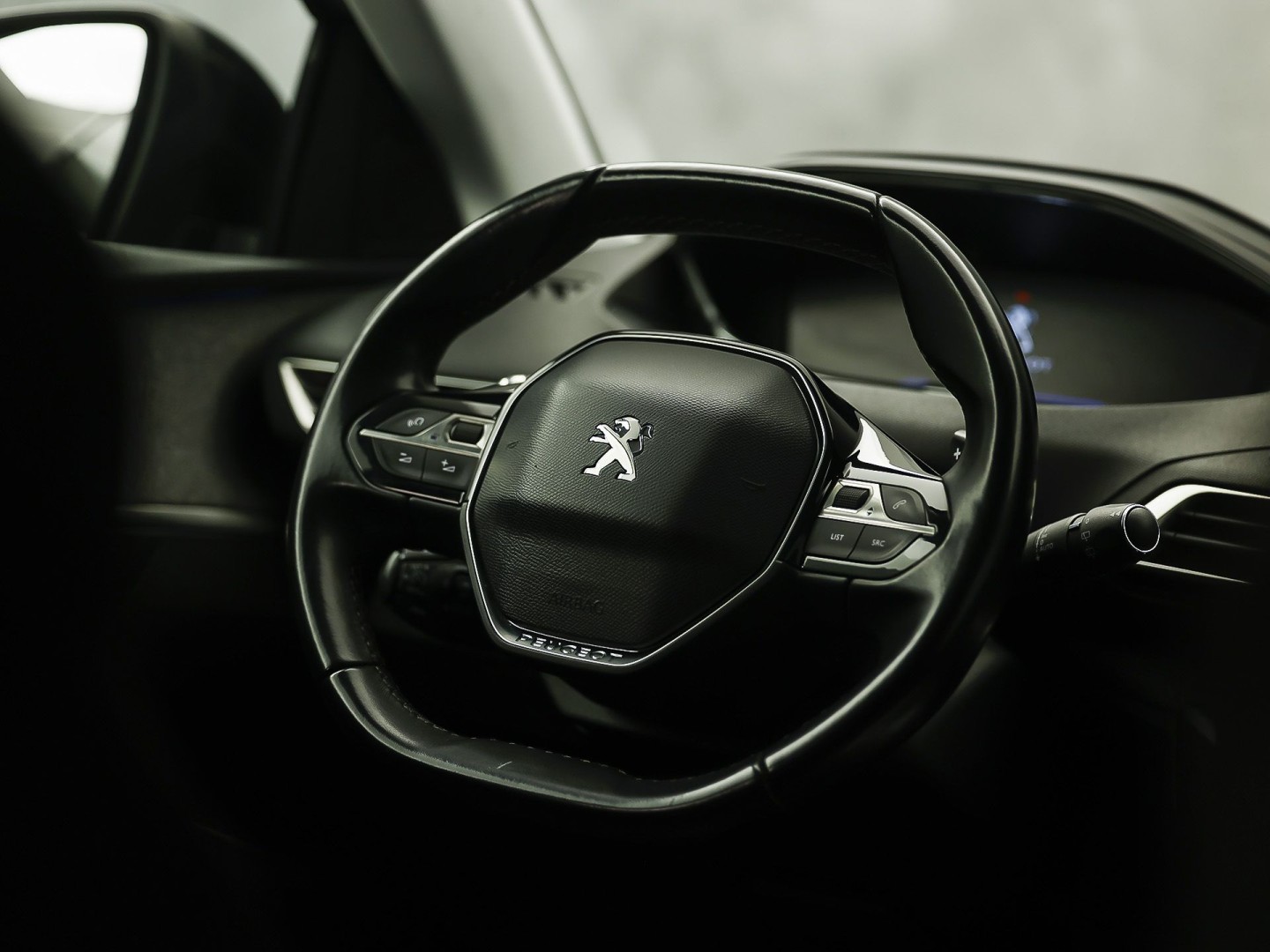 Peugeot 3008 1.2 PureTech Allure Sport Automaat (APPLE CARPLAY, GROOT NAVI, 360 CAMERA, STOELVERWARMING, LEDER, SPORTSTOELEN, ADAPTIVE CRUISE, GETINT GLAS, KEYLESS, NIEUWSTAAT)