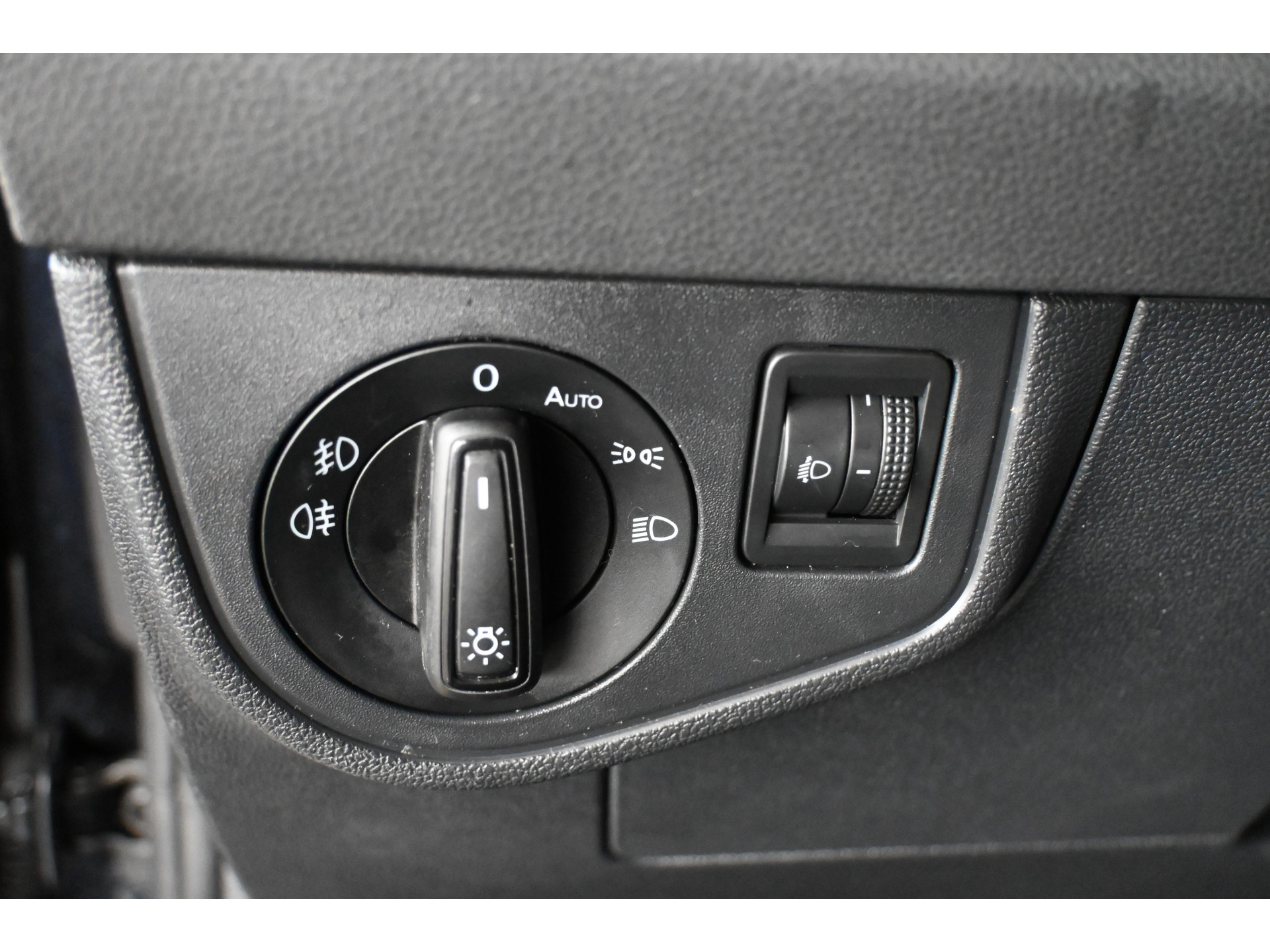 Volkswagen Polo 1.0 TSI R-Line Edition Airco Carplay Cruise Control Rijklaarprijs! Inruil Mogelijk!