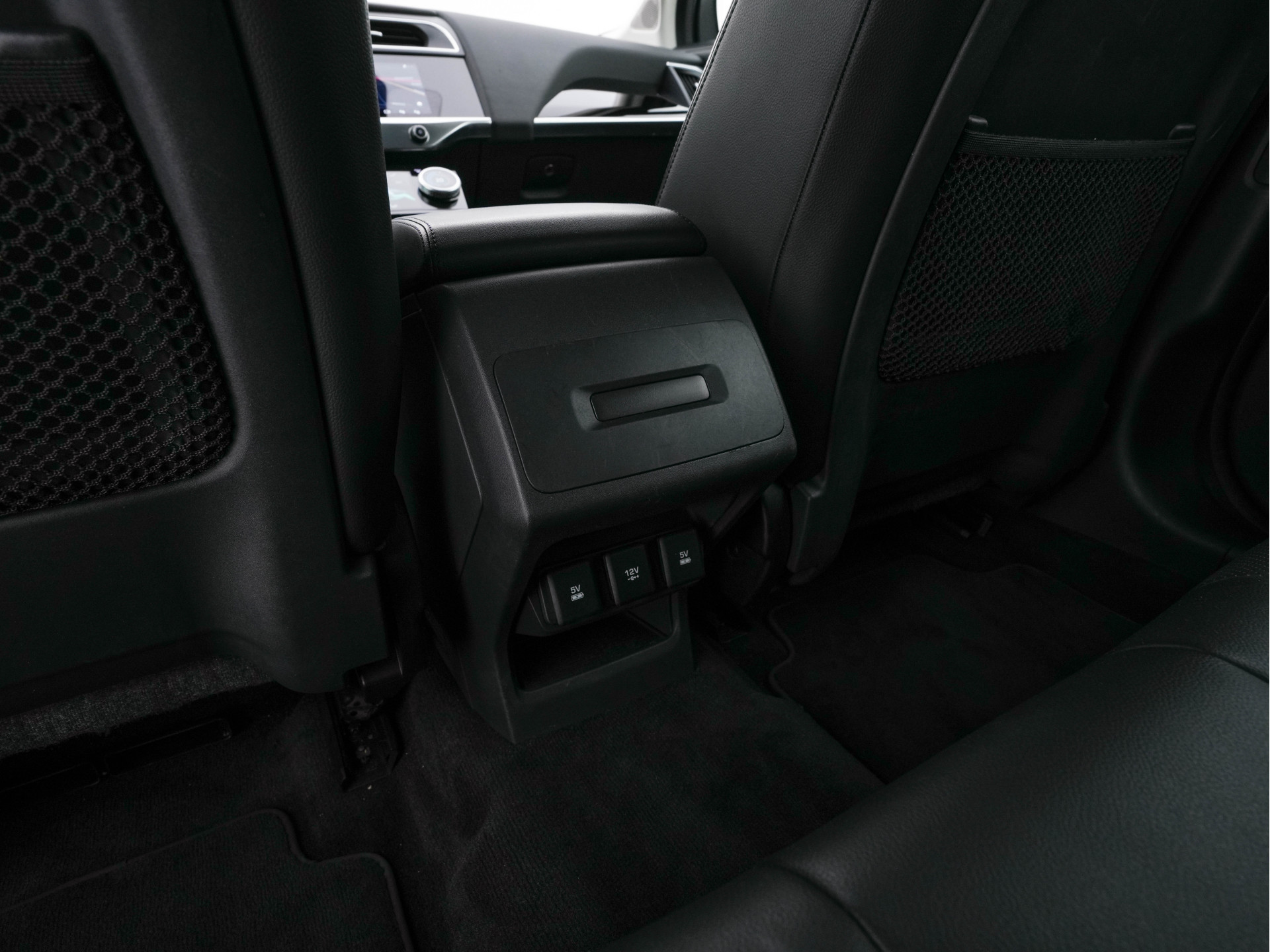 Jaguar I-PACE EV400 Business Edition S 90 kWh {SOH-89%} (INCL-BTW) *HEATPUMP | PANO | LEATHER | MERIDIAN-AUDIO | FULL-LED | HEATED/COOLED-COMFORTSEATS | DAB+ | CAMERA | DIGI-COCKPIT | NAVI-FULLMAP | ECC | KEYLESS | PDC | CCS-FASTLOADER | CRUISE |