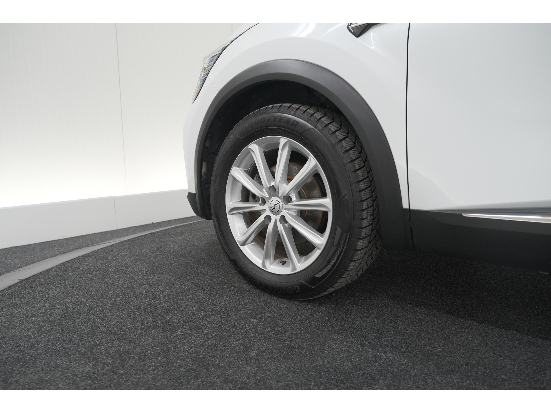 Renault Captur 1.6 E-Tech Plug-in Hybrid 160 Intens | Trekhaak | Camera | Navigatie | Parkeersensoren | Pack Winter