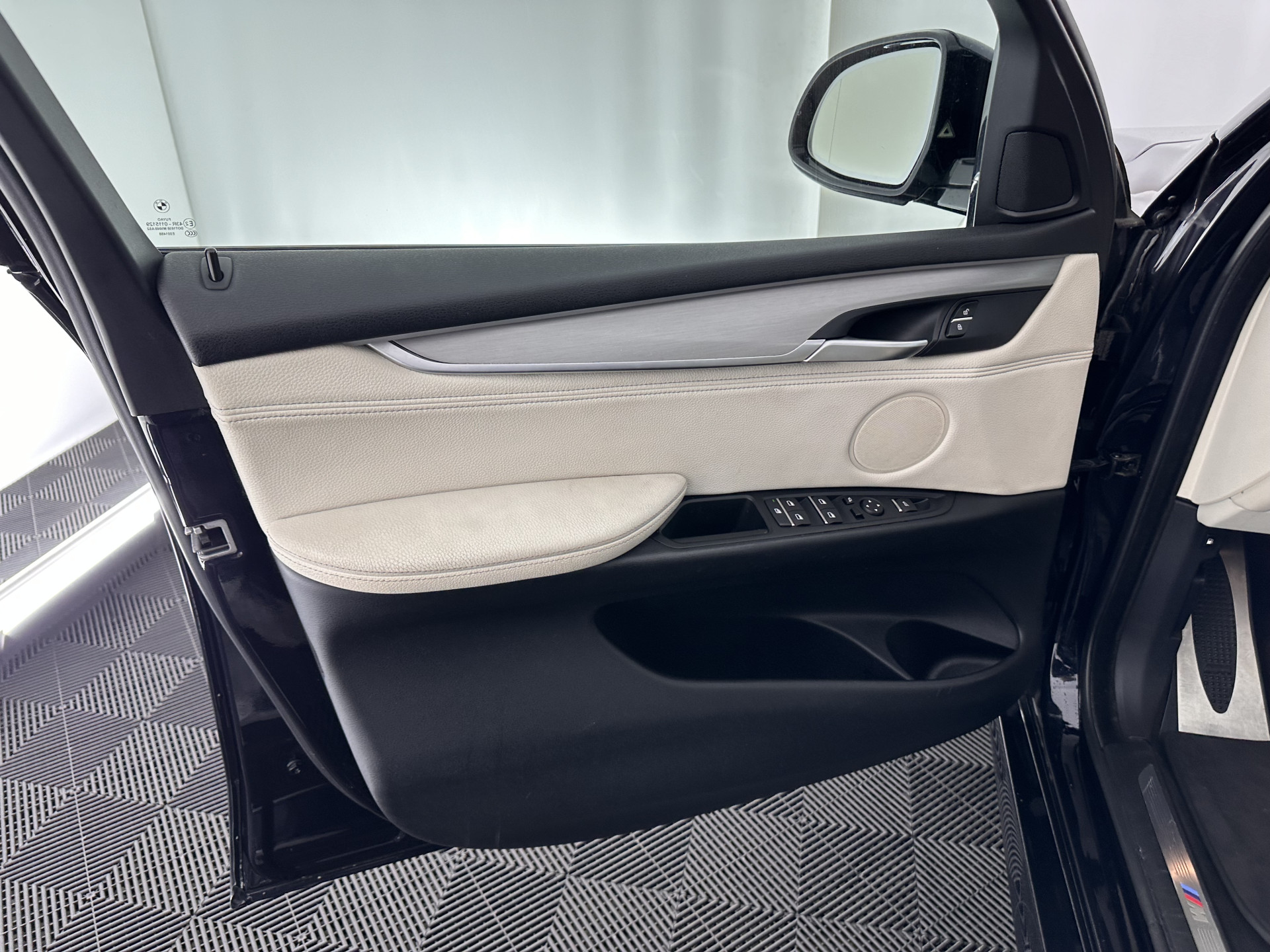 BMW X5 xDrive40e *MOTOR DEFECT* i-Performance High Exec. M-Sportpack Aut. *PANO | HEAD-UP | DAKOTA-FULL-LEATHER | FULL-LED | COMFORT-SEATS | MEMORY-PACK | HIFI-SOUND | CAMERA | KEYLESS | NAVI-FULLMAP | SHIFT-PADDLES | SPORT-SEATS | 20''ALU*