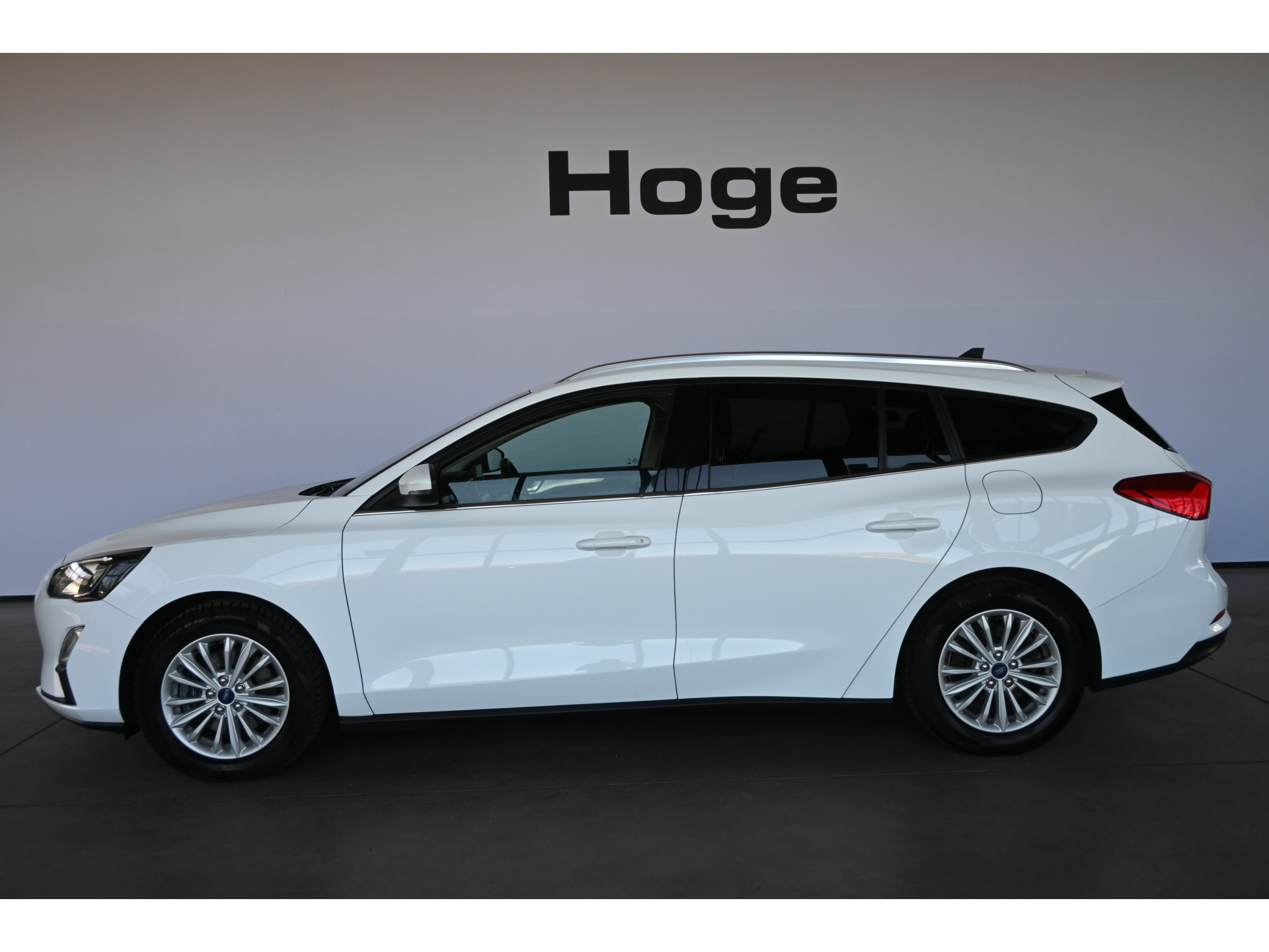 Ford Focus Wagon 1.0 EcoBoost Titanium X Business Clima Navigatie LED 1e Eigenaar Rijklaarprijs! Inruil Mogelijk!