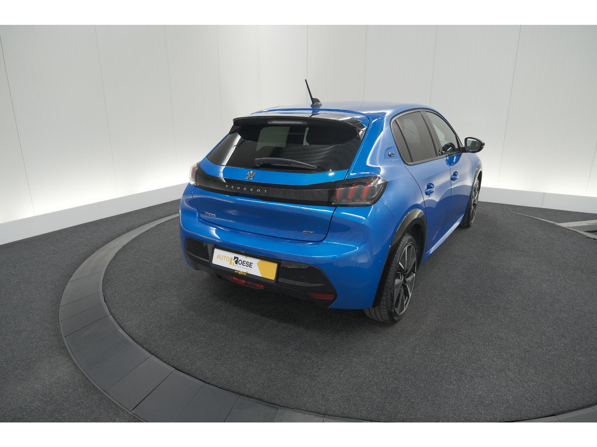 Peugeot e-208 EV GT Pack 50 kWh | Camera | Adapieve Cruise Control | Stoelverwarming | 3 FASE