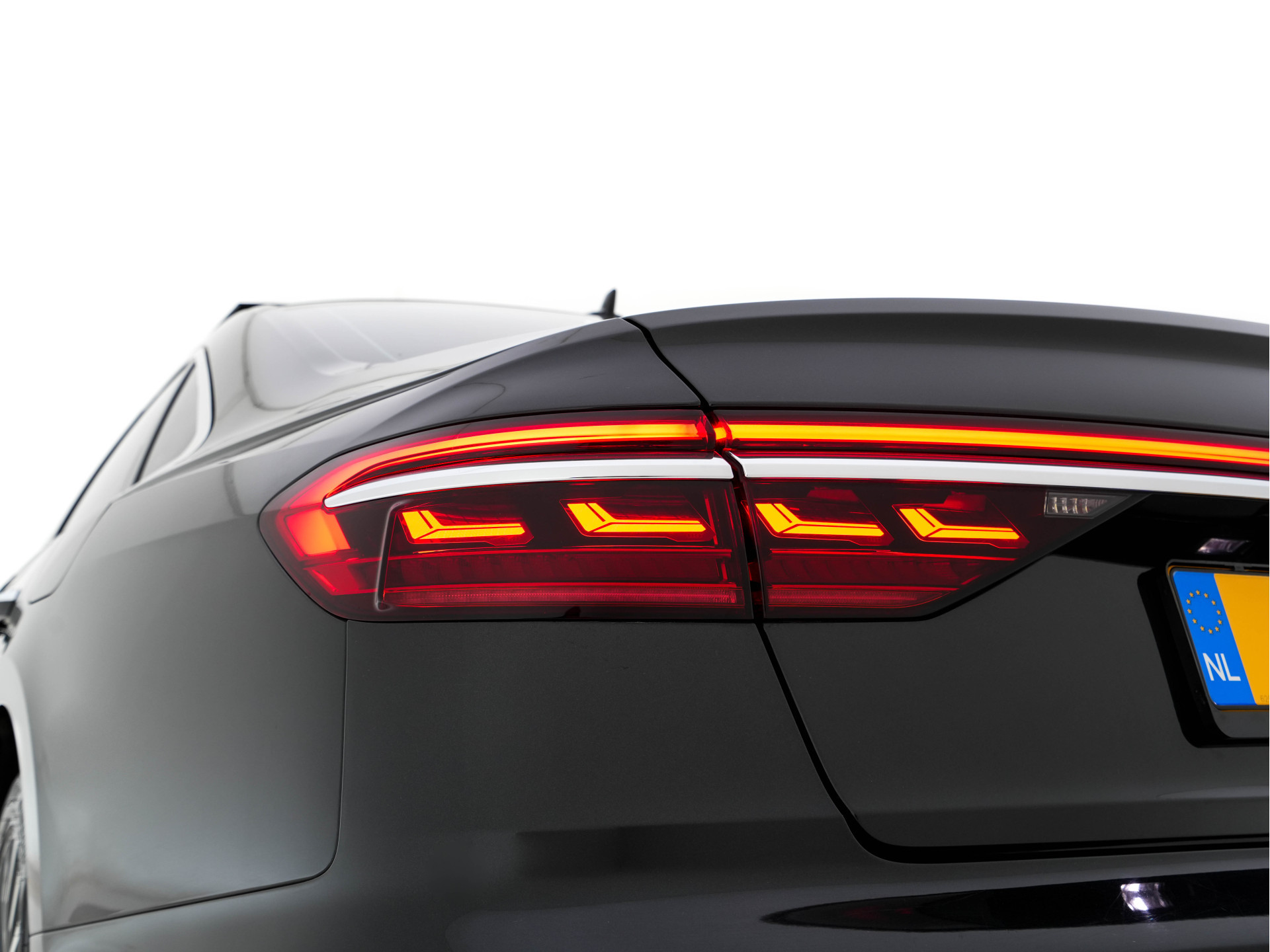 Audi A8 60 TFSI-E Quattro Lang Pro Line Plus (INCL-BTW) *PANO | LEATHER | MATRIX-LED | ADAPTIVE-CRUISE | BLIND-SPOT | SOFT-CLOSE | BANG&OLUFSEN | TOP-VIEW | MEMORY-PACK | MASSAGE | KEYLESS | DIGI-COCKPIT | NAVI-FULLMAP | 20''ALU