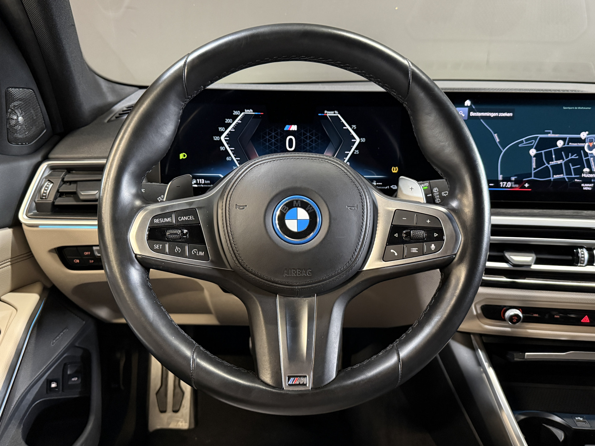 BMW 3-serie Touring 330e | M-Sport | Facelift | Lederen sportstoelen | Harman/Kardon | Sfeerverlichting | Full LED