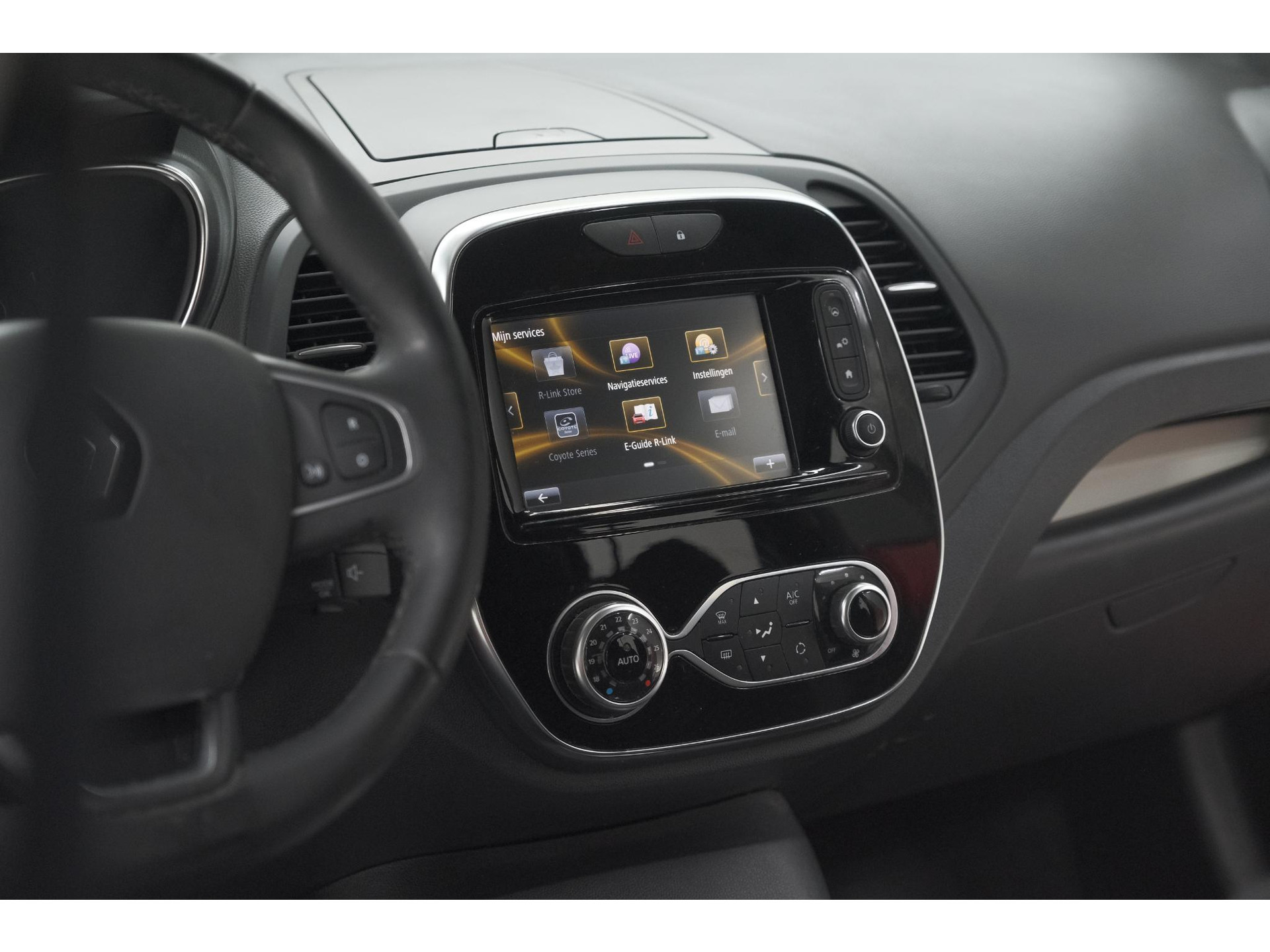 Renault Captur TCe 90 Intens | Trekhaak | Camera | Dodehoekdetectie | Navigatie