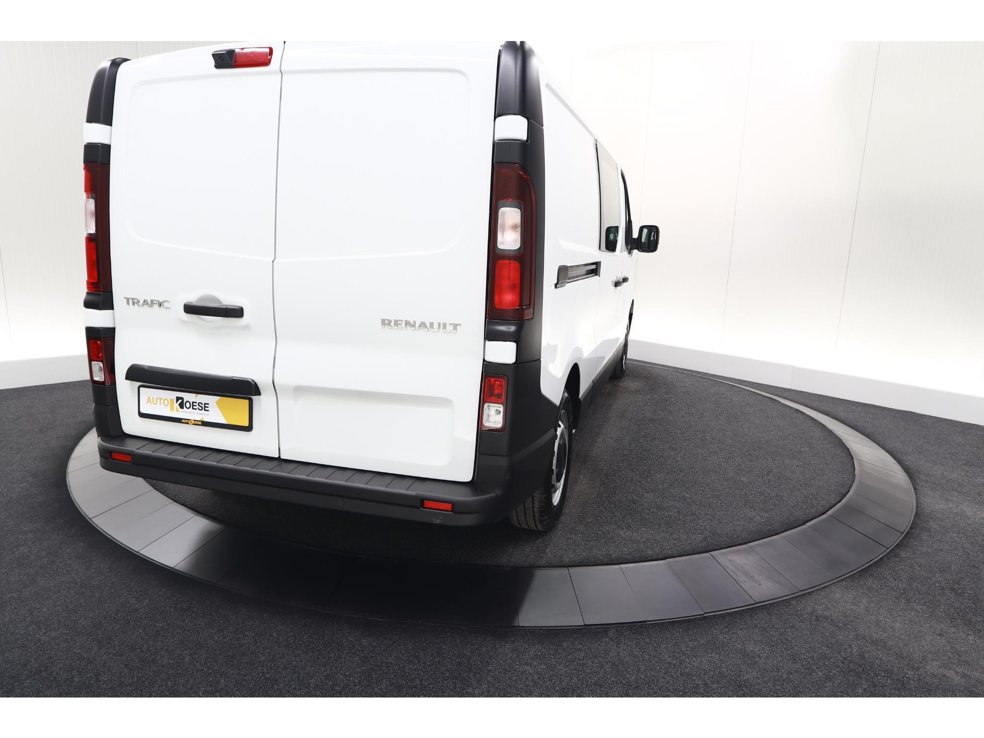 Renault Trafic 2.0 Blue dCi 130 T29 L2H1 Advance DC | 6 Zitplaatsen | Camera | Apple Carplay | Navigatie