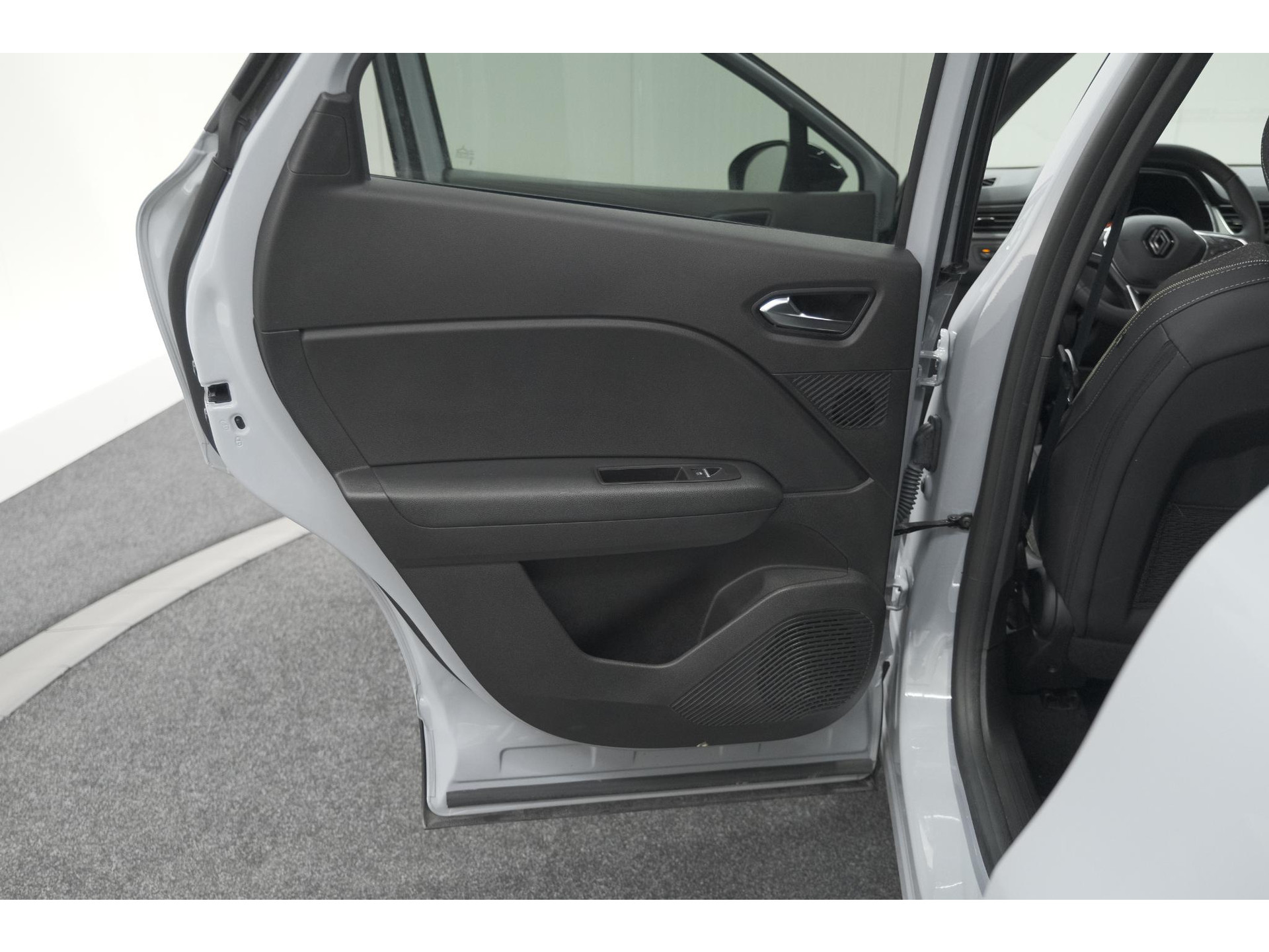 Renault Captur TCe 90 Techno | Nieuw Model | Camera | Navigatie | Apple Carplay | Pack Full Screen | 18 Inch Lichtmetalen Velgen