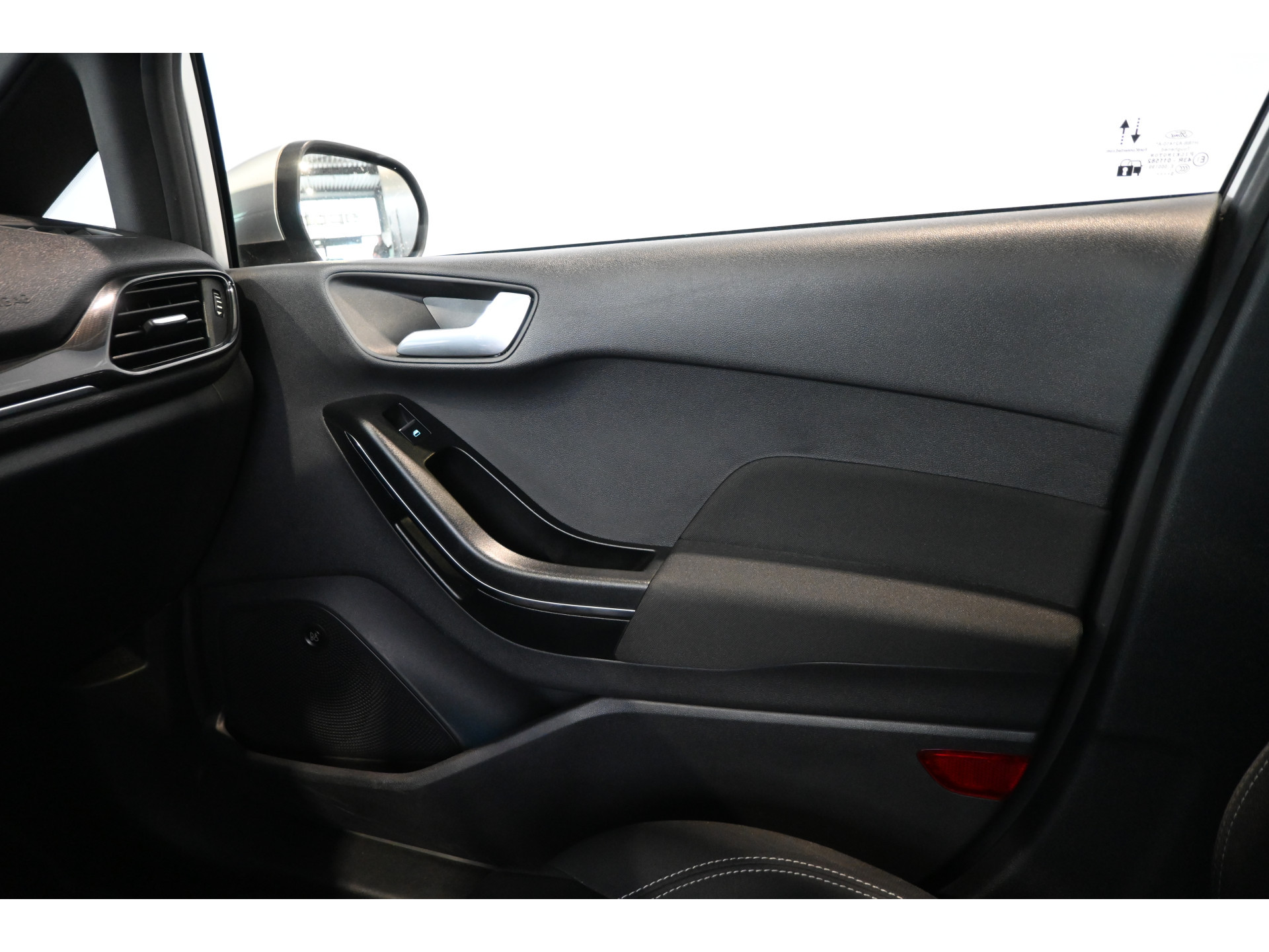 Ford Fiesta 1.0 EcoBoost Hybrid Active X Navigatie Caplay Stoel/Stuurverwarming Goed Onderhouden! Inruil Mogelijk!