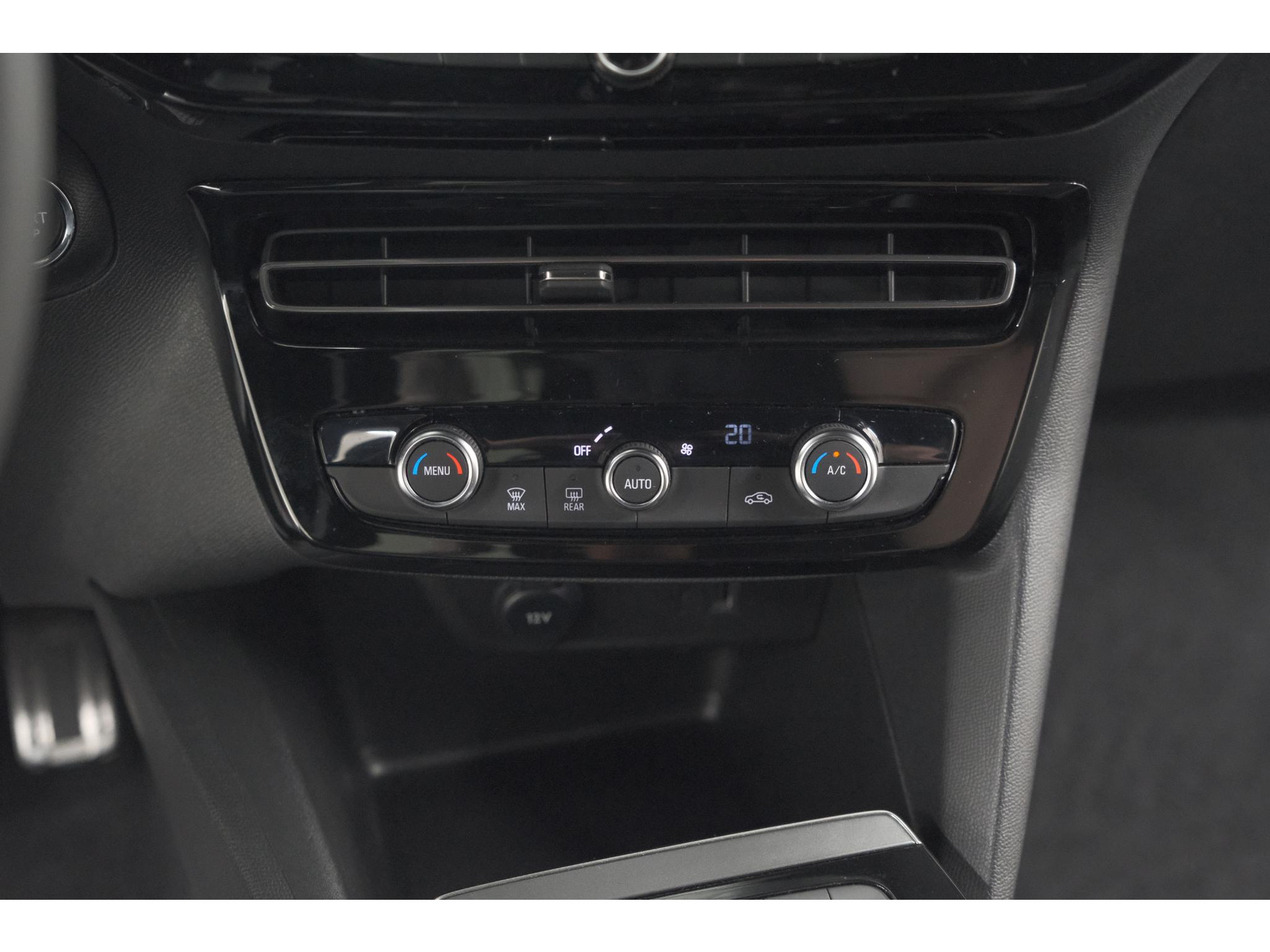 Opel Mokka 130 Turbo EAT8 Ultimate | Camera | Dodehoekdetectie | Massage | Adaptieve Cruise Control