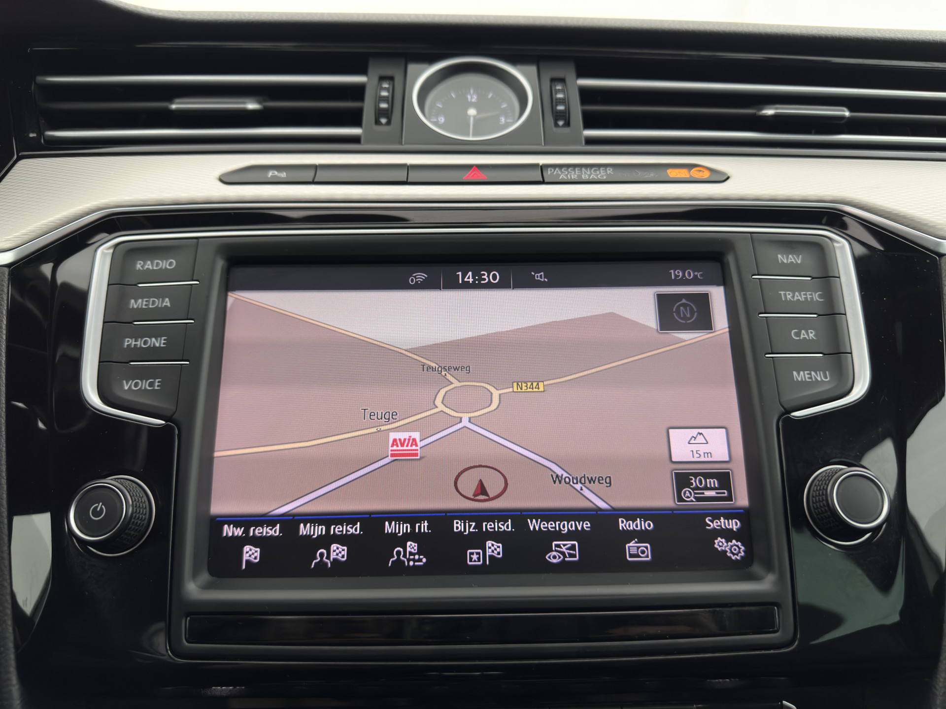 Volkswagen Passat Variant 1.4 TSI GTE Highline Plug-in Aut. *PANO | LEATHER-ALCANTARA | FULL-LED | CAMERA | NAVI-FULLMAP | ADAPTIVE-CRUISE | HEATED-ERGONOMIC-SPORTSEATS | KEYLESS | PDC | ECC | PRIVACY-GLASS | TOWBAR | AMBIENT-LIGHT | KEYLESS | ..