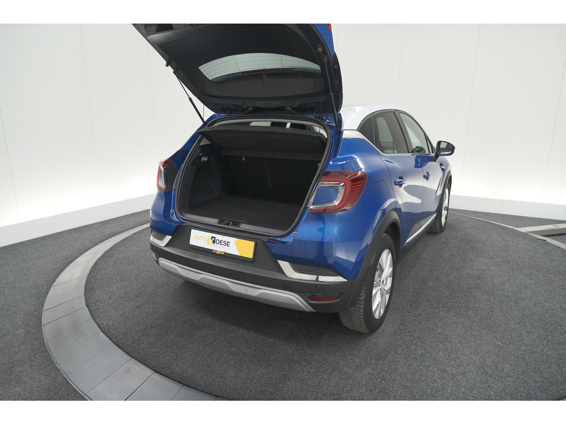 Renault Captur 1.6 E-Tech Plug-in Hybrid 160 Intens | Camera | 9.3 Inch Groot Scherm | Apple Carplay | Parkeersensoren