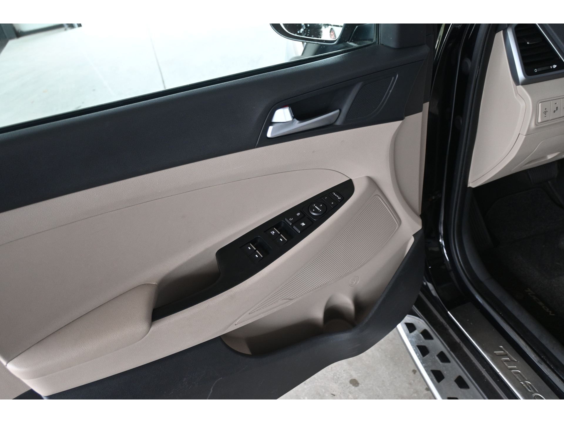Hyundai Tucson 1.6 T-GDi Premium 4WD Automaat Panoramadak Navigatie Cruise Stoelverwarming Clima 100% Onderhouden! Inruil Mogelijk!