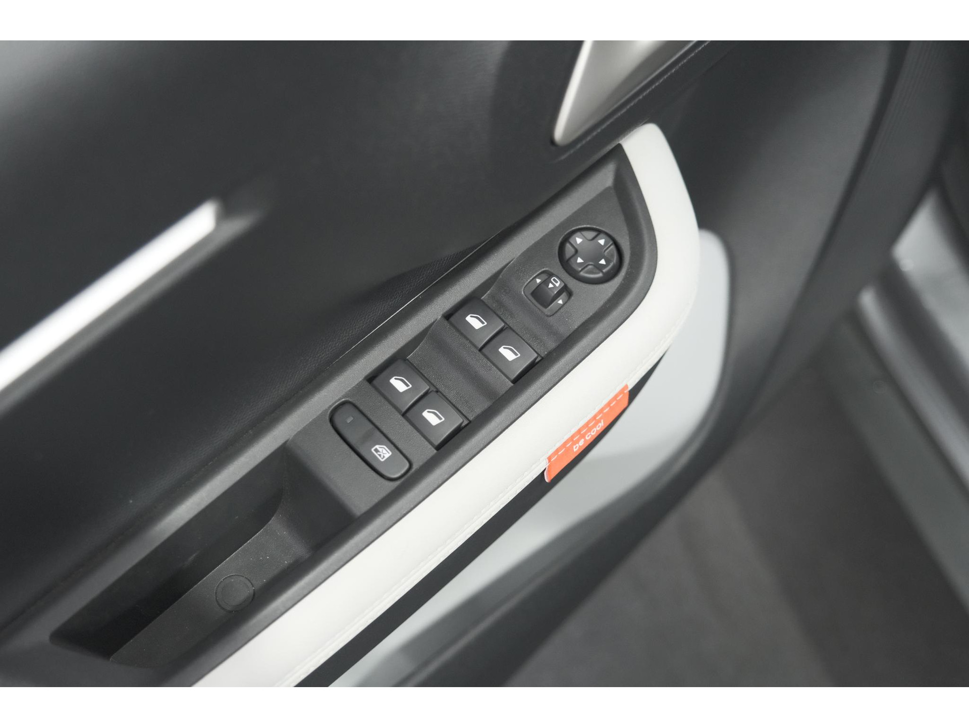 Citroen Ë-C3 Max 113pk 44 kWh | 11 KW Lader | 96,1% SOH | Camera | Navigatie | Parkeersensoren