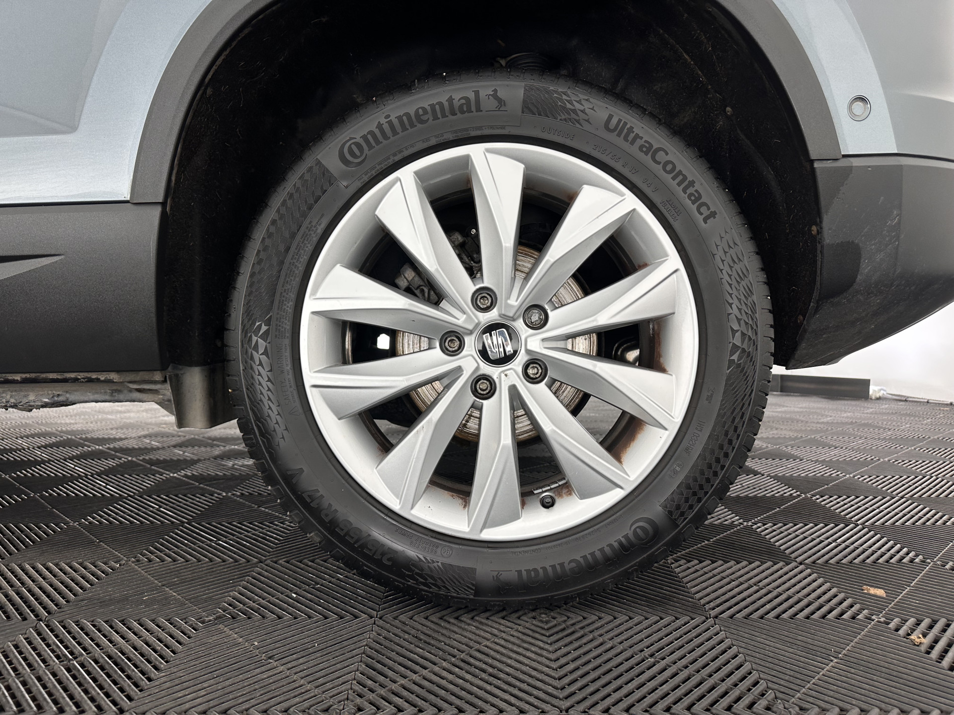 SEAT Ateca 1.0 EcoTSI Style (INCL-BTW) *FULL-LED | NAVI-FULLMAP | CAMERA | DAB+ | COMFORTSEATS |  ECC | PDC | CRUISE | PRIVACY-GLASS | CARPLAY | 17''ALU*