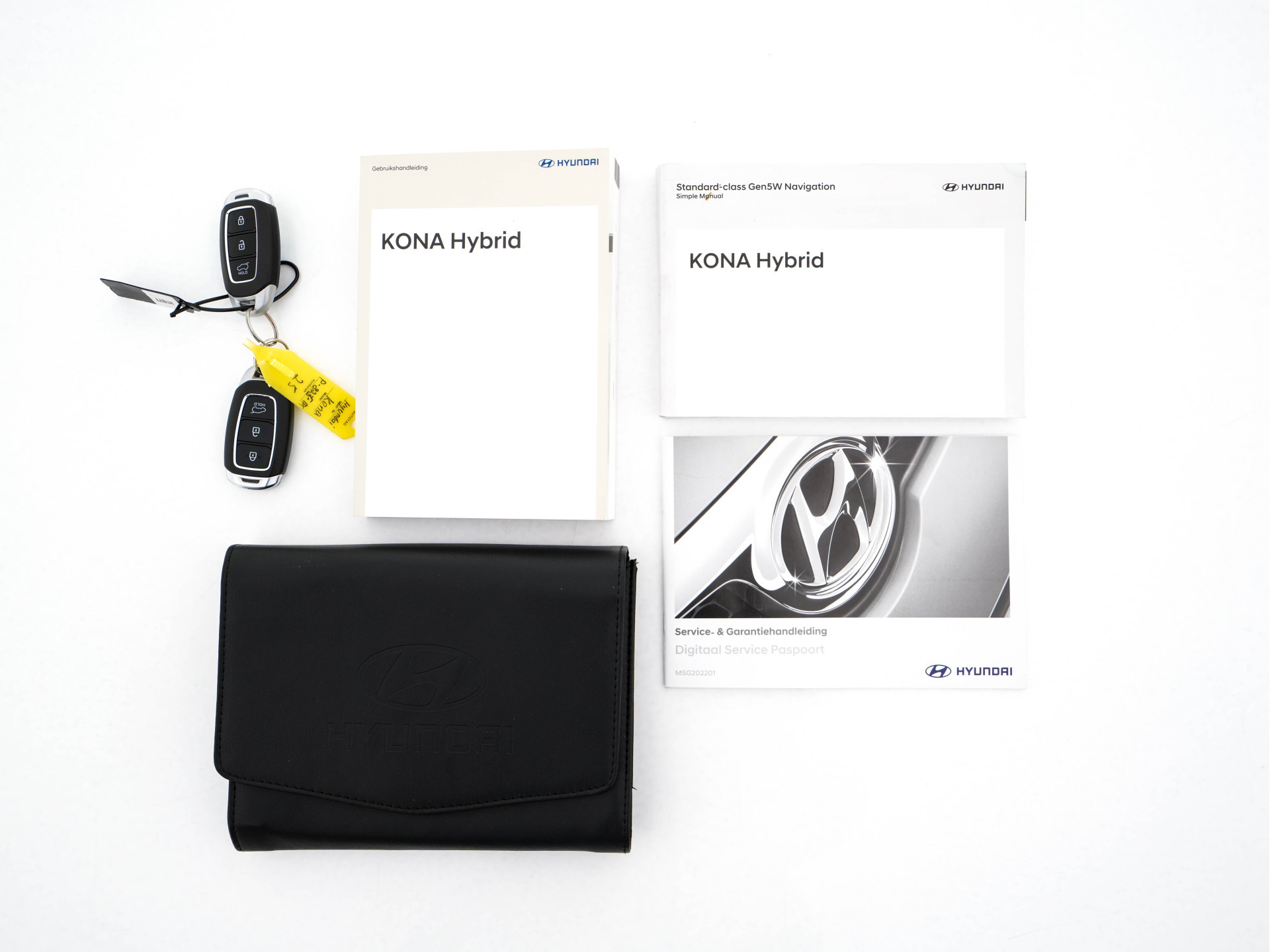 Hyundai Kona 1.6 GDI HEV Fashion (INCL-BTW) Aut. *NAVI-FULLMAP | DIGI-COCKPIT | FULL-LED | KEYLESS | CAMERA | HEAD-UP | SHIFT-PADDLES | DAB | COMFORT-SEATS | PRIVACY-GLASS | TOWBAR | 16 "ALU*