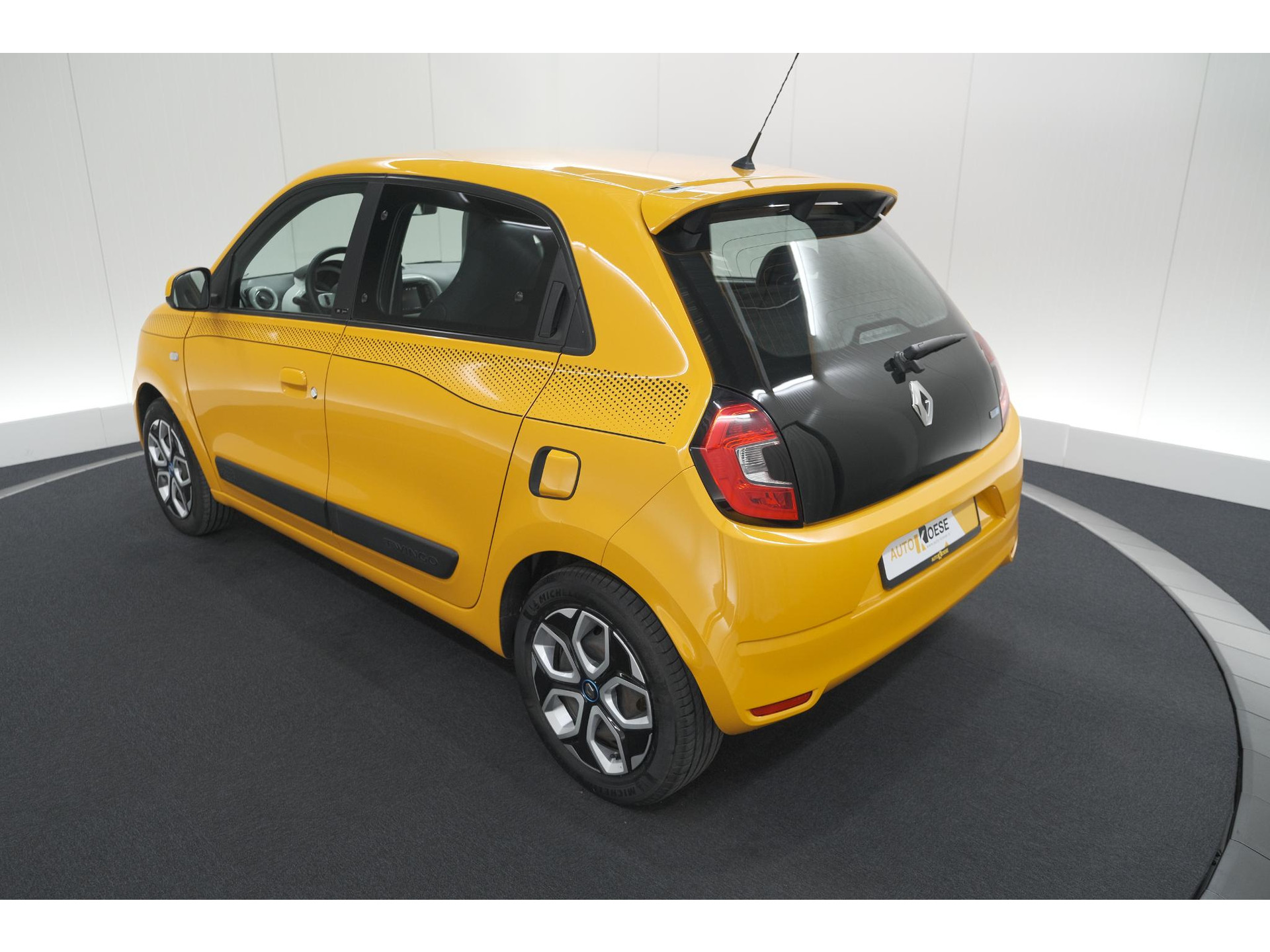 Renault Twingo Z.E. R80 Collection | Lage Kilometerstand | Apple Carplay | Climate Control