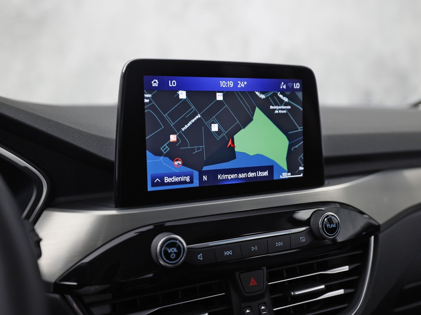 Ford Kuga 2.5 PHEV Titanium X 225Pk Automaat (SOH 87,6%, VIRTUAL COCKPIT, APPLE CARPLAY, STUUR/STOELVERWARMING, KEYLESS, SPORTSTOELEN, CAMERA, TREKHAAK, NIEUWSTAAT)