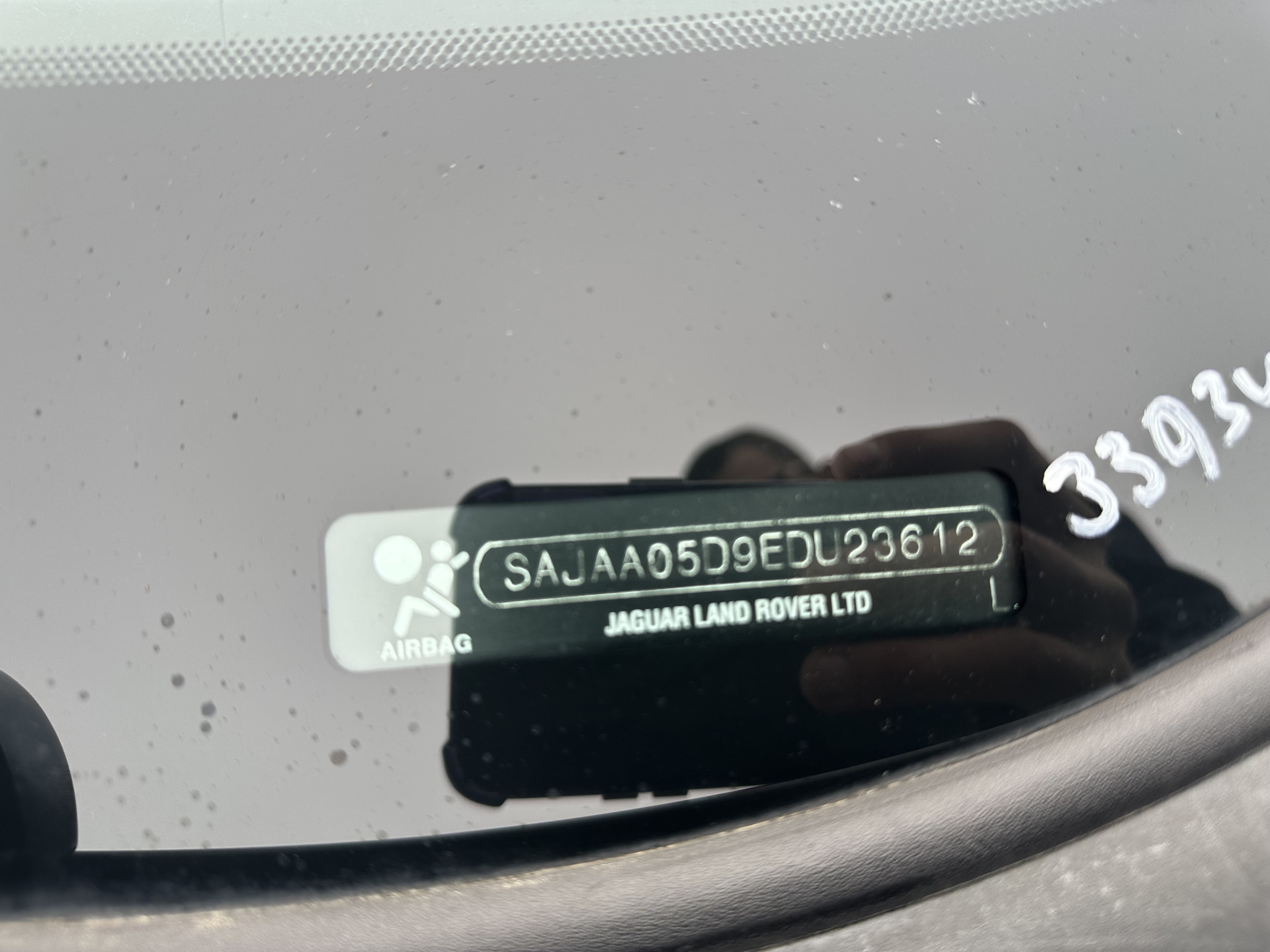 Jaguar XF 2.2D Aut. *LEATHER  | BI-XENON | NAVI-FULLMAP | CAMERA | ECC | PDC | CRUISE | HEATED-COMFORT-SEATS | KEYLESS | SHIFT-PADDLES | TOWBAR | 17"ALU*