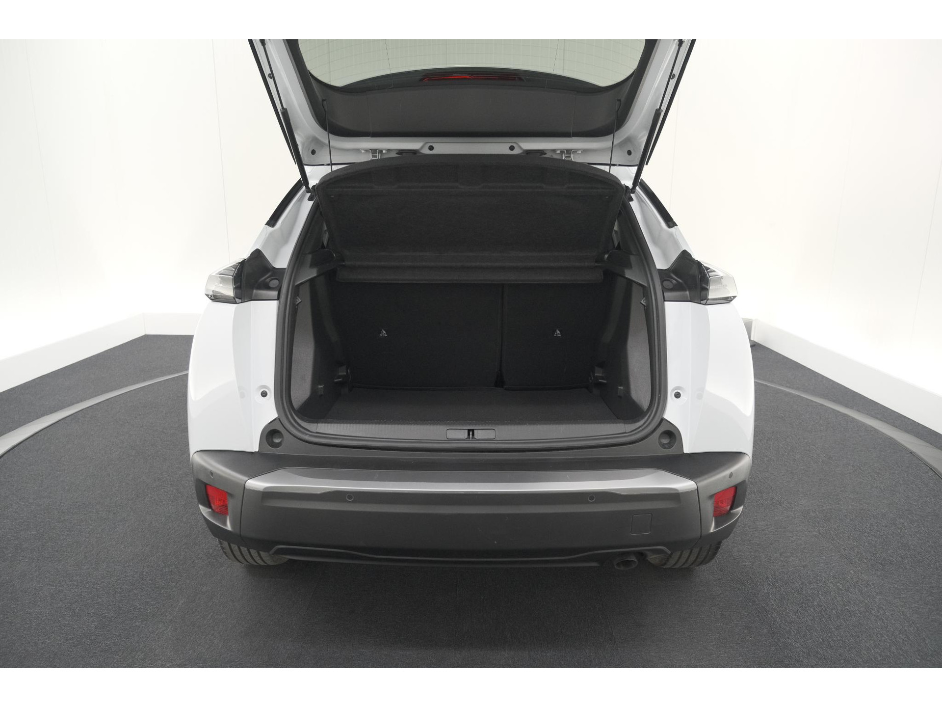 Peugeot 2008 PureTech 100 Allure | Apple Carplay | Parkeersensoren | Climate Control | Cruise Control