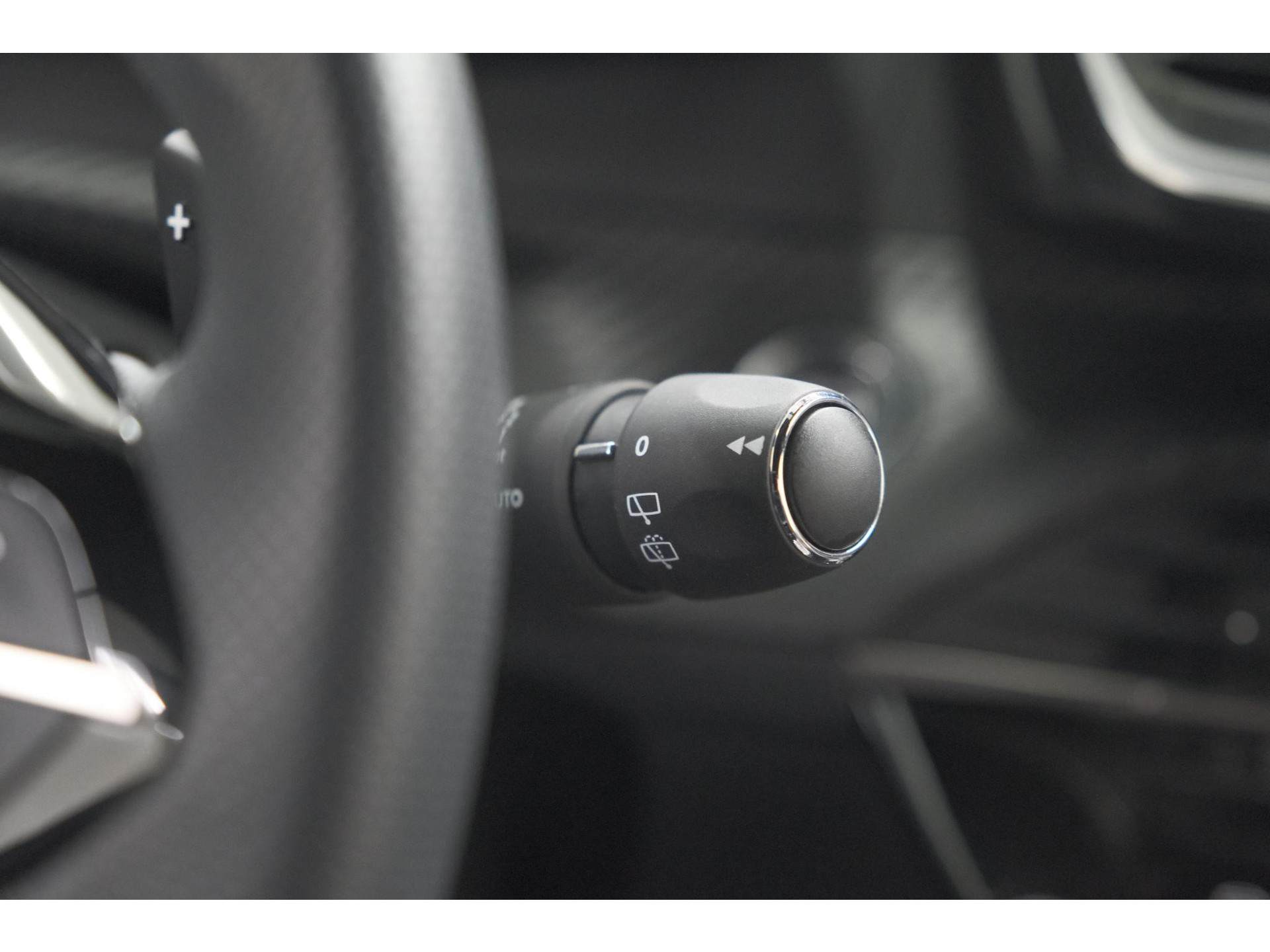 Peugeot 208 Hybrid 136 e-DCS6 GT | Camera | Apple Carplay | Parkeersensoren