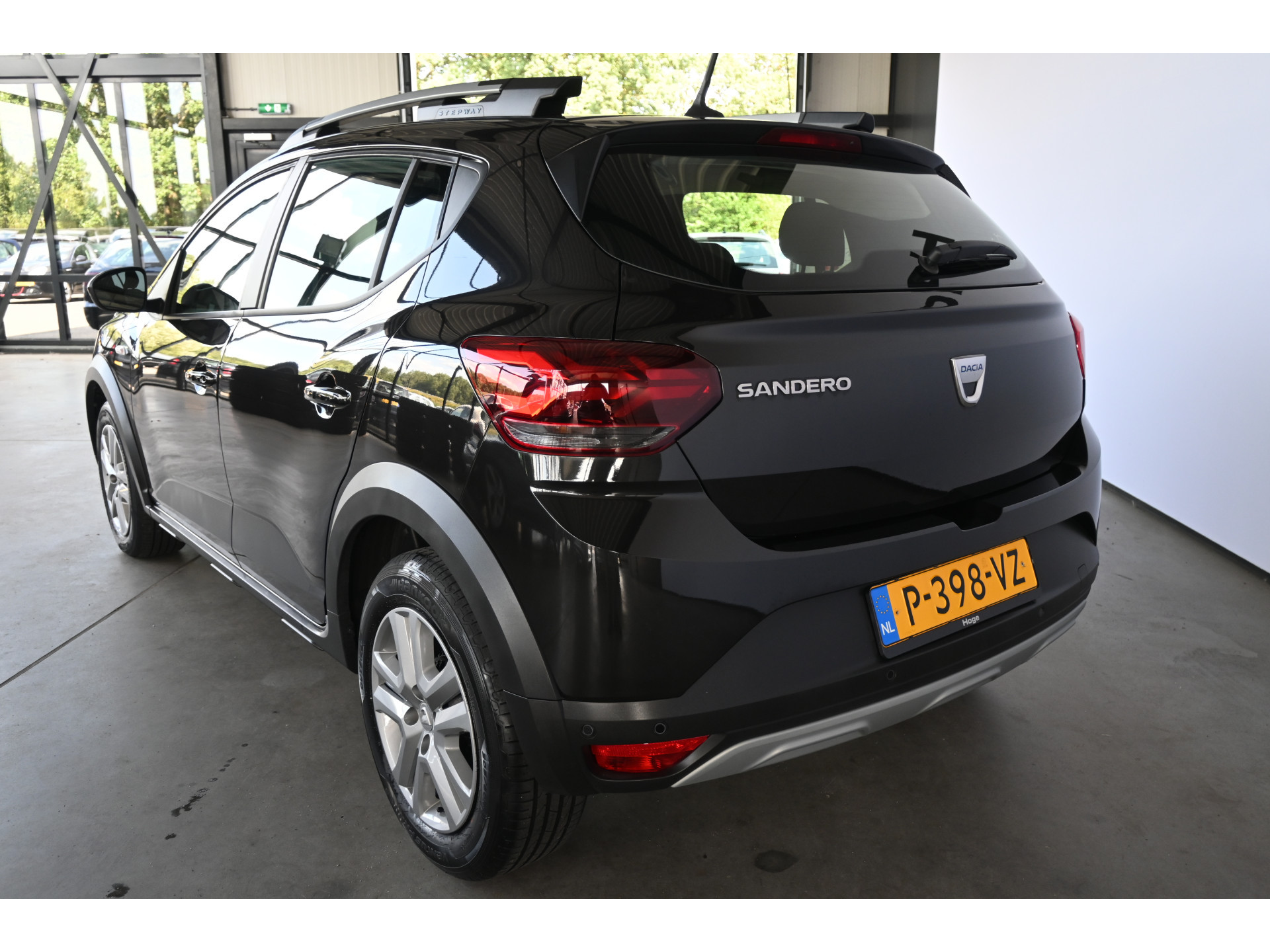 Dacia Sandero Stepway 1.0 TCe 90 Comfort Automaat Airco Cruise Pdc Navigatie 1e Eigenaar Inruil Mogelijk!