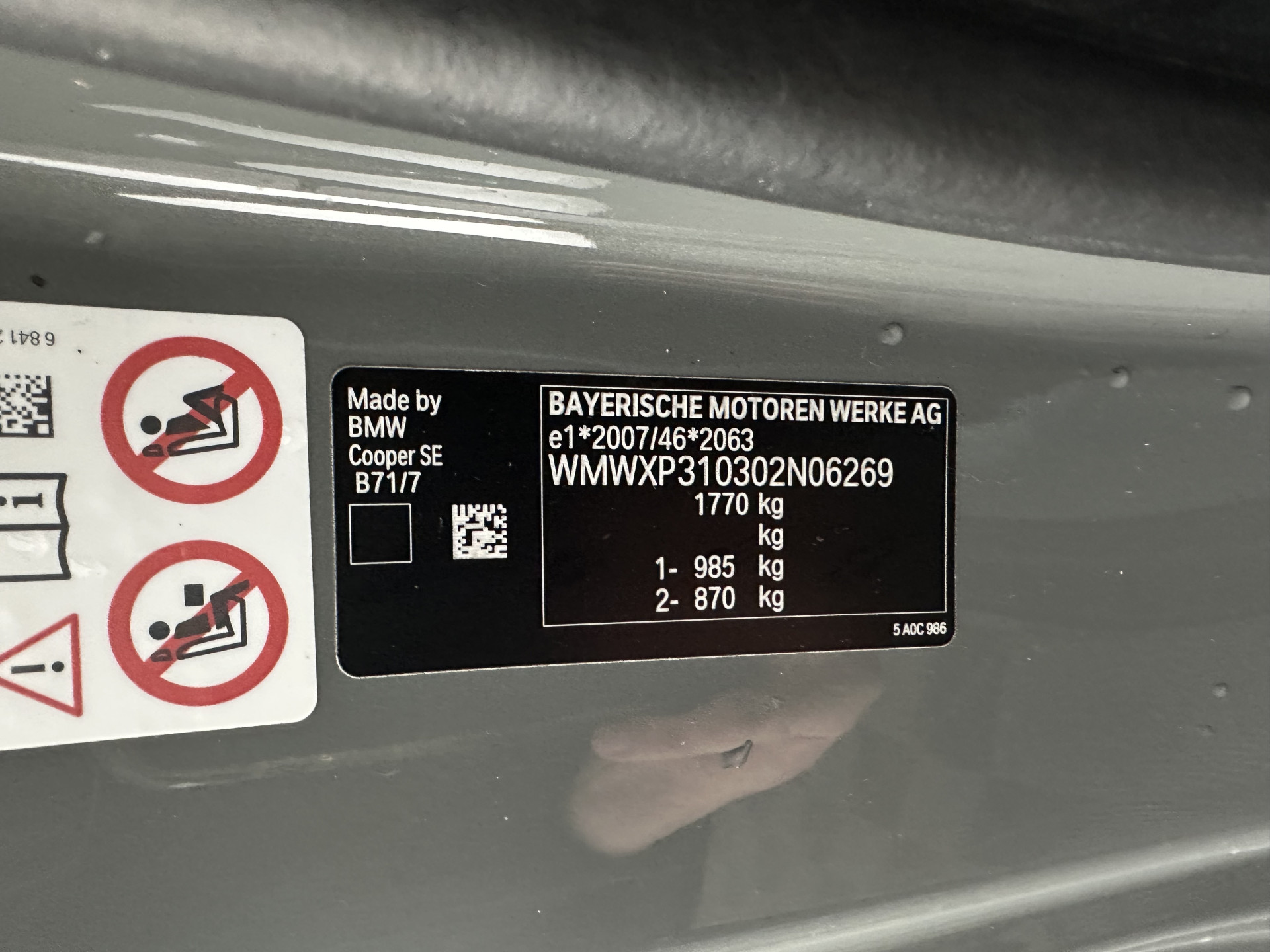 MINI Mini Electric Basic 33 kWh [ 3-Fase ] (SOH-100%) (INCL-BTW) Aut. *HEATPUMP | FULL-LED | SPORT-SEATS | NAVI-FULLMAP | DIGI-COCKPIT | DAB+ | ECC | CCS-FASTLOADER | UNION-JACK | KEYLESS | CRUISE | AMBIENT-LIGHT | 16''ALU*