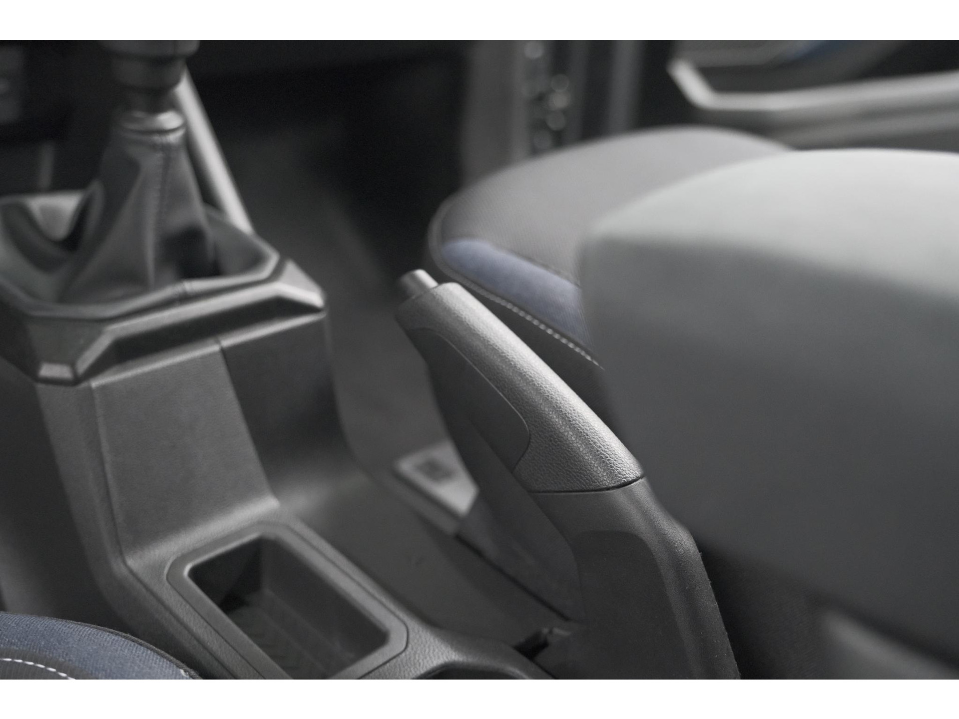 Dacia Duster Mild Hybrid 130 Expression | Camera | Stoelverwarming | Apple Carplay | Navigatie