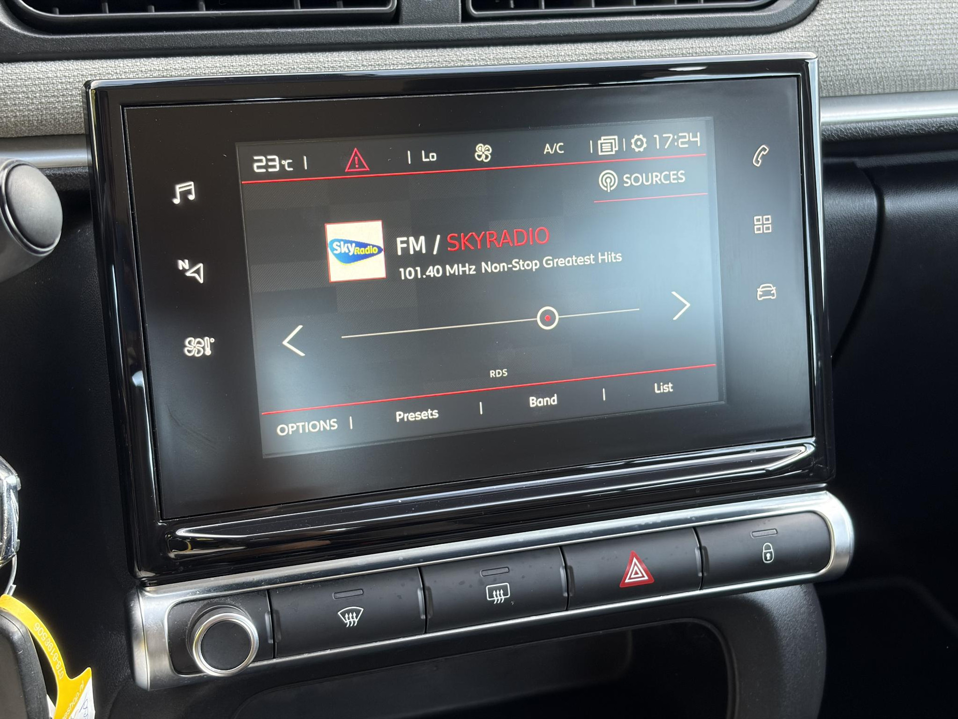 Citroen C3 1.2 PureTech Feel ✓2e Eigenaar✓Navi✓Carplay✓Clima✓Cruise✓Lm velgen✓Rijstrooksensor✓Pdc✓N.A.P✓Apk tot 05-2027