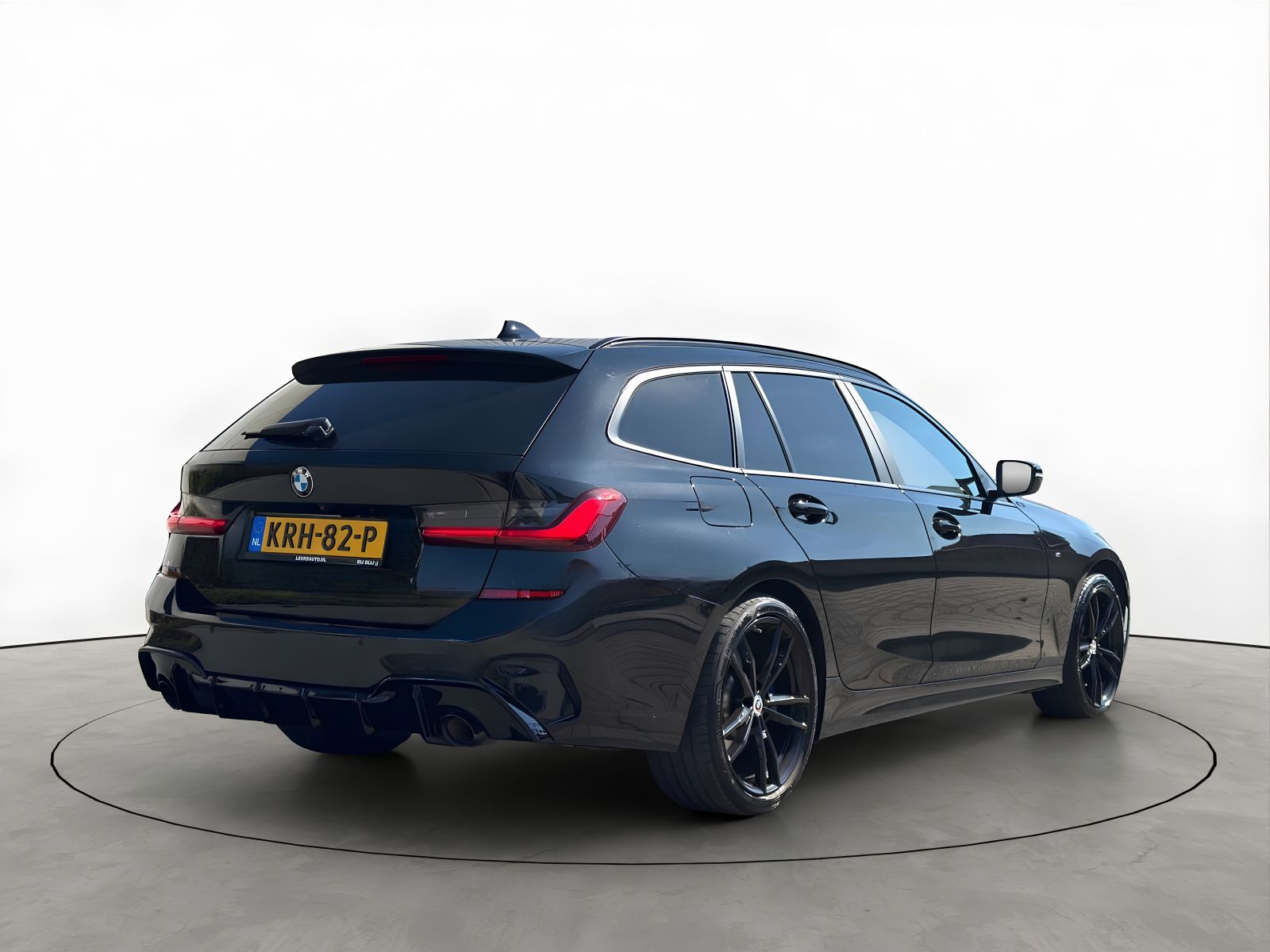 BMW 3-serie Touring 330E 292PK M-Sport Shadow Dode-Hoek Camera