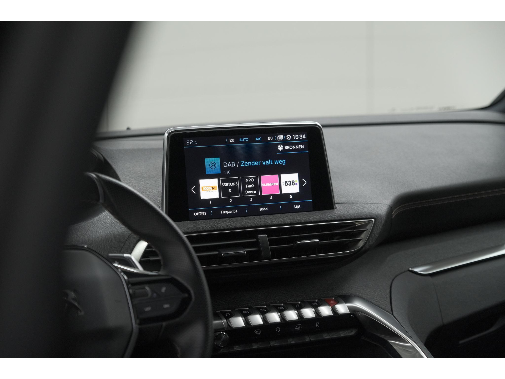 Peugeot 5008 PureTech 130 EAT8 GT-Line | Schuif-/Kanteldak | Trekhaak | Elektrische Kofferklep | Camera