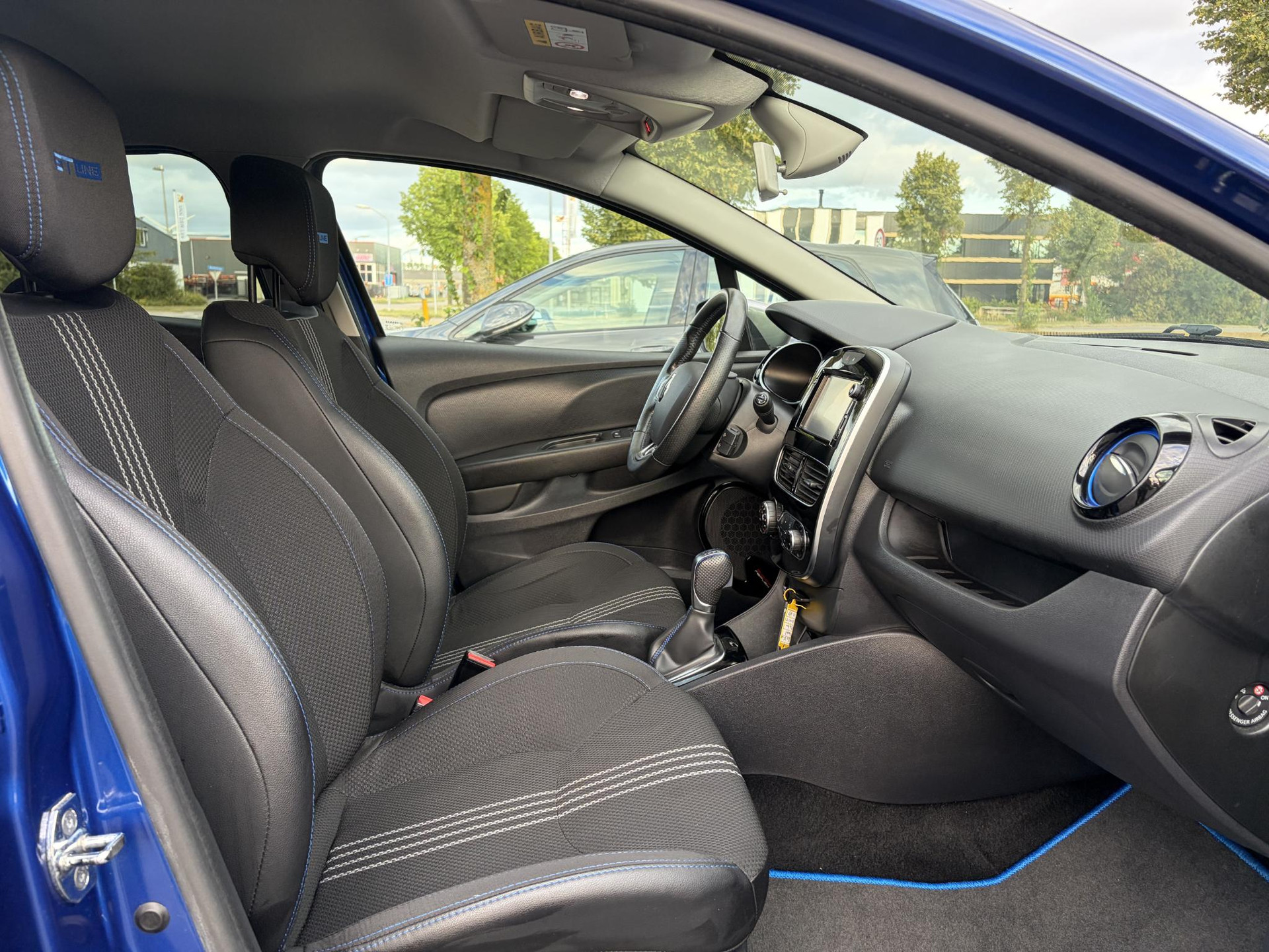 Renault Clio 1.2 TCe GT-Line Automaat l Navi l Keyless l Clima l Cruise l 120pk l 2e Eigenaar l N.A.P. l Pdc l 17''Lmv l Apk tot 03-2027