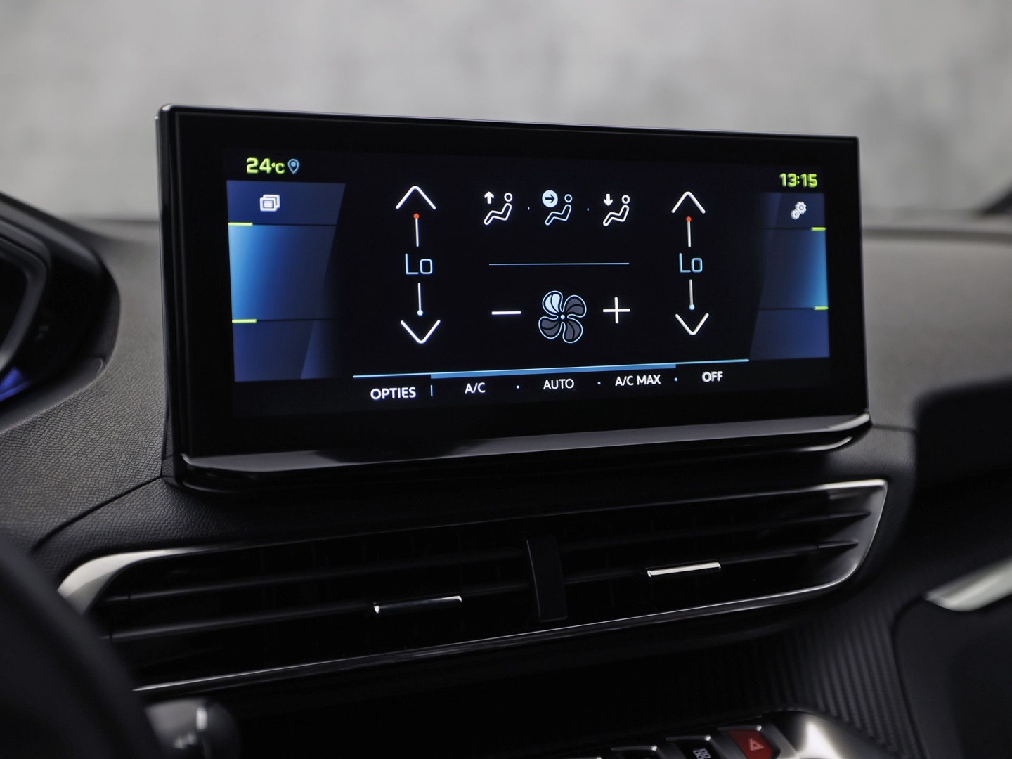 Peugeot 3008 1.6 HYbrid 225 Allure Sport 225Pk Automaat (APPLE CARPLAY, GROOT NAVI, 360 CAMERA, SPORTSTOELEN, LEDER, KEYLESS, GETINT GLAS, LANE ASSIST, NIEUWSTAAT)