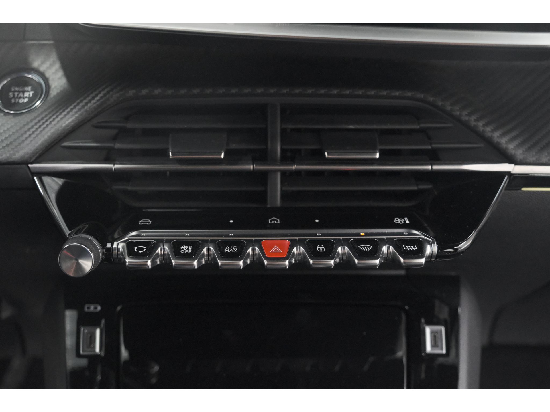 Peugeot 208 PureTech 100 GT Dark Edition | Camera | Navigatie | Apple Carplay | Parkeersensoren
