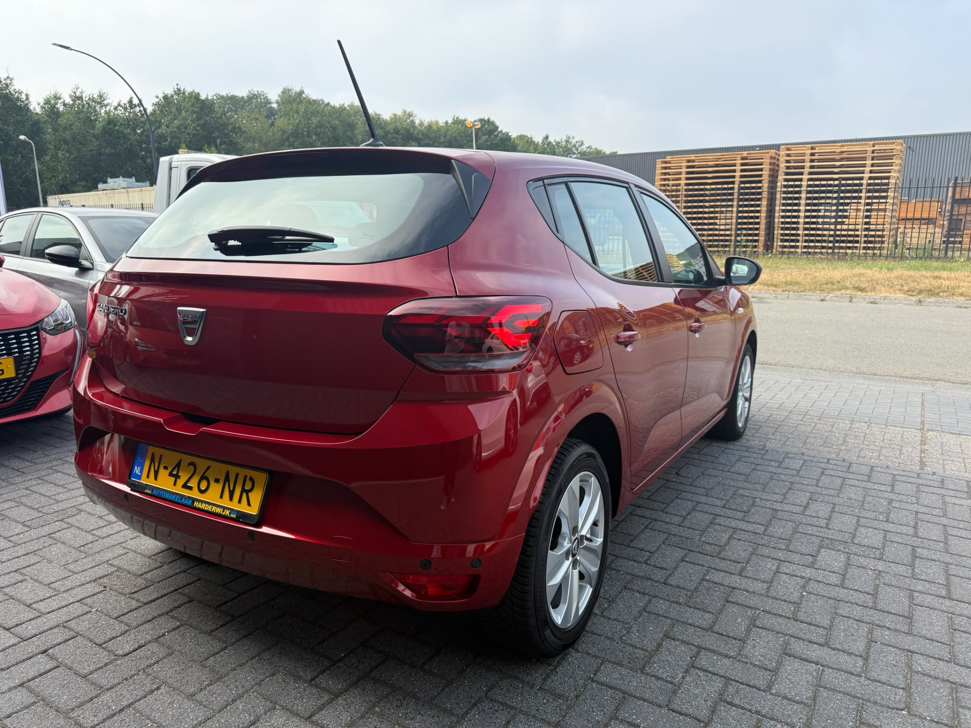 Dacia Sandero 1.0 TCe 90 Comfort | 2E EIGENAAR |3/6/12 MND GARANTIE | AIRCO | PDC | CAMERA | NAVI |