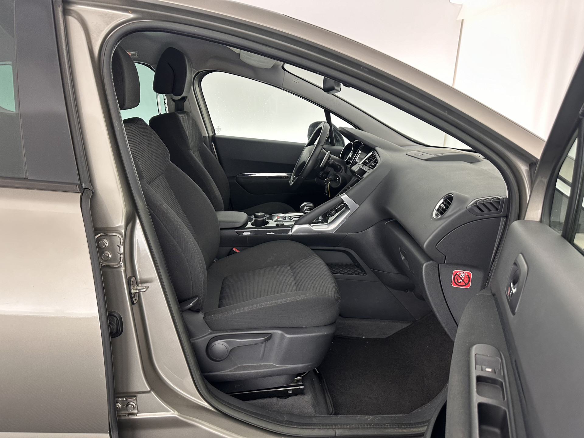 Peugeot 3008 2.0 HDiF HYbrid4 Aut. *NAVI-FULLMAP | COMFORT-SEATS | ECC | SHIFT-PADDLES | PDC | CRUISE | 16''ALU*