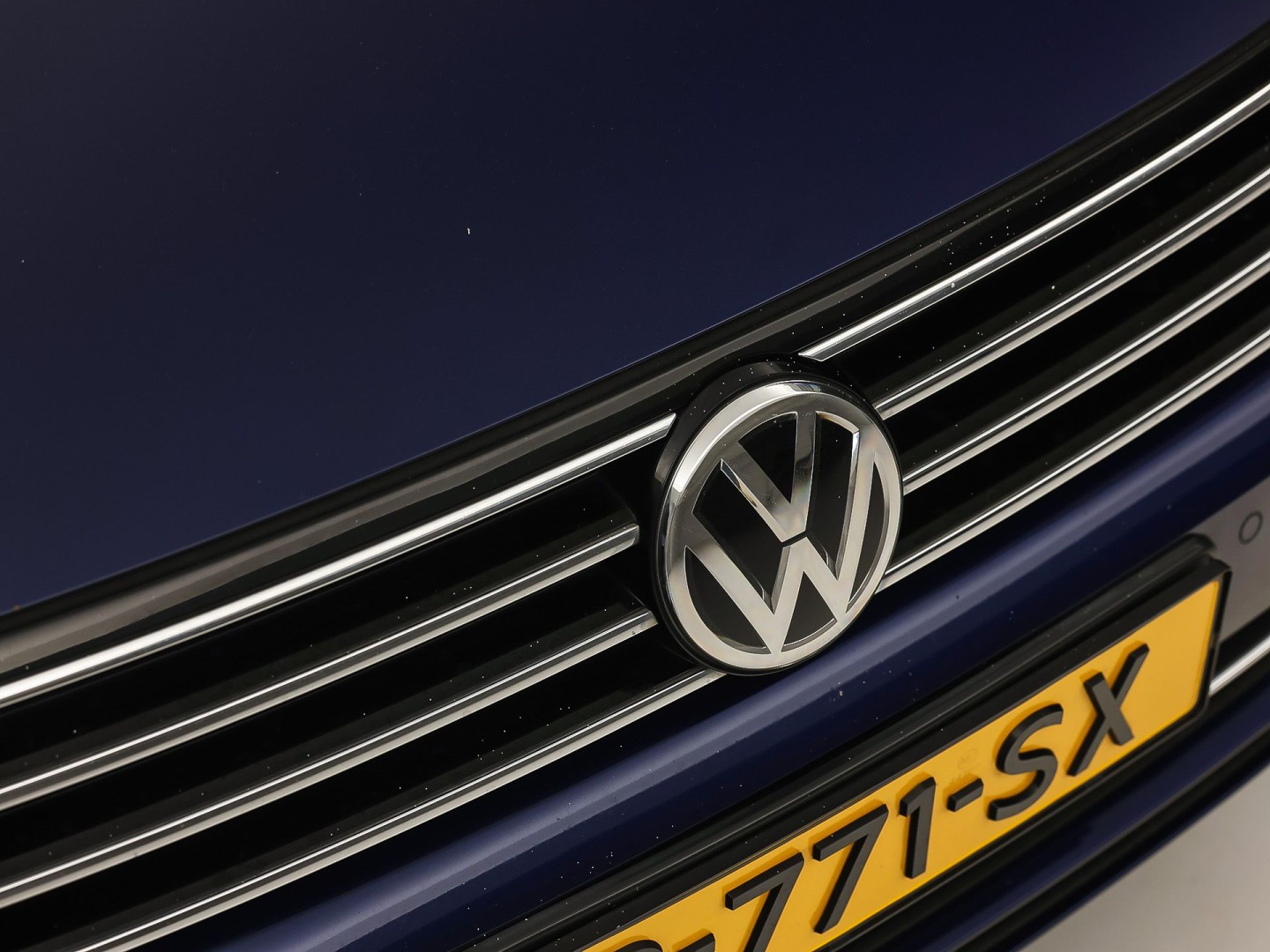 Volkswagen Passat Variant 1.4 TSI ACT Highline 150Pk Automaat (APPLE CARPLAY, GROOT NAVI, CLIMATE, CAMERA, SPORTSTOELEN, GETINT GLAS, KEYLESS START, ADAPTIVE CRUISE,