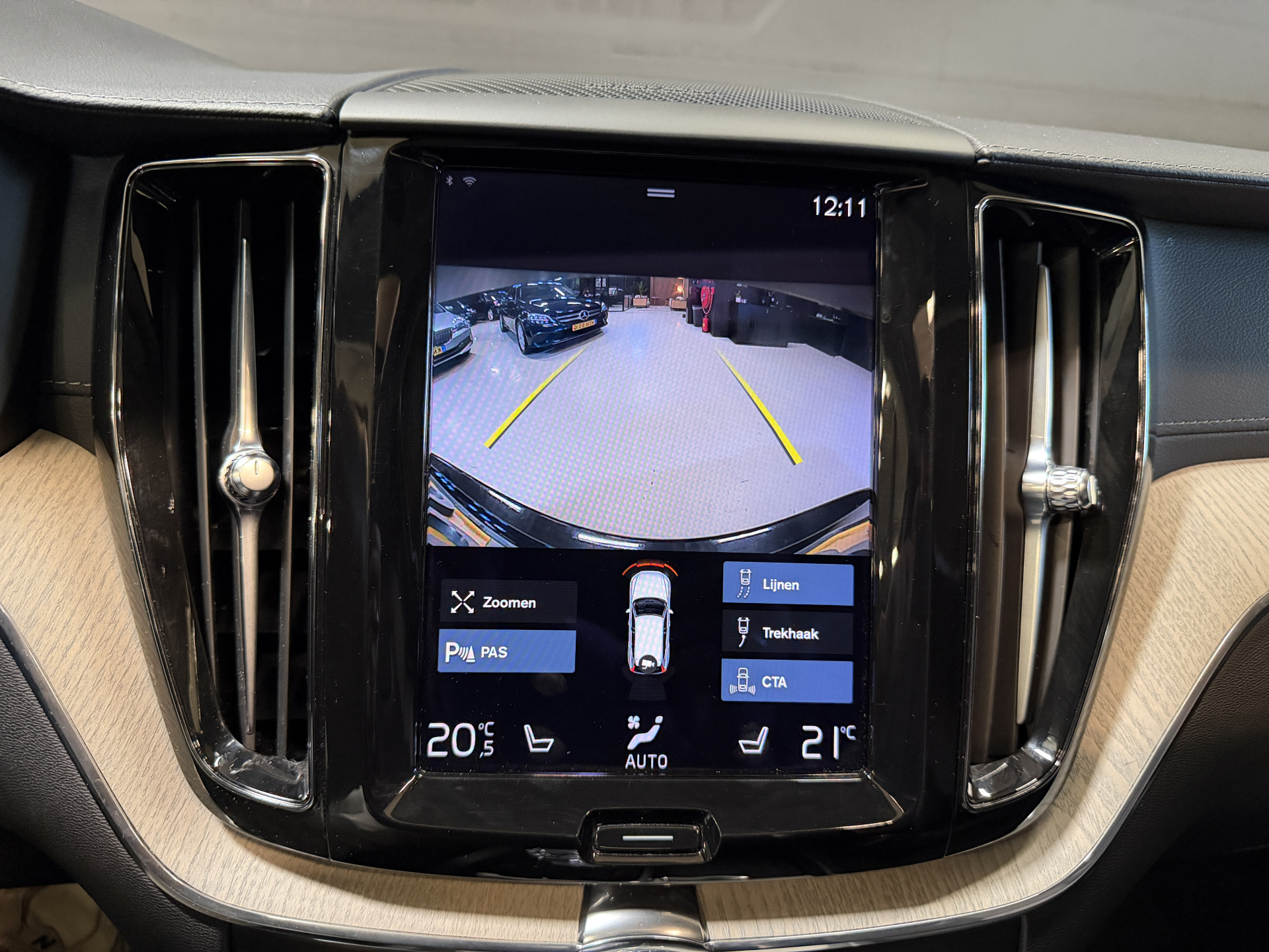 Volvo XC60 2.0 Recharge T8 AWD Inscription | Panoramadak | Elektr. trekhaak | Harman/Kardon | Camera | Stoel/stuurverwarming | Adapt. cruise