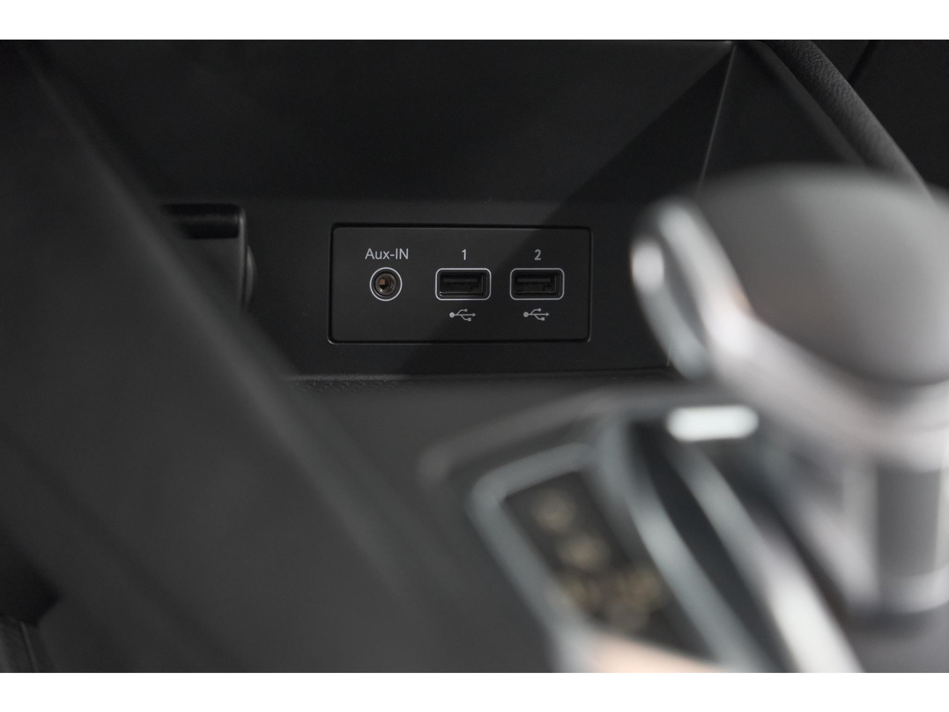 Renault Captur 1.6 E-Tech Plug-in Hybrid 160 Intens | Camera | 9.3 Inch Groot Scherm | Apple Carplay | Parkeersensoren