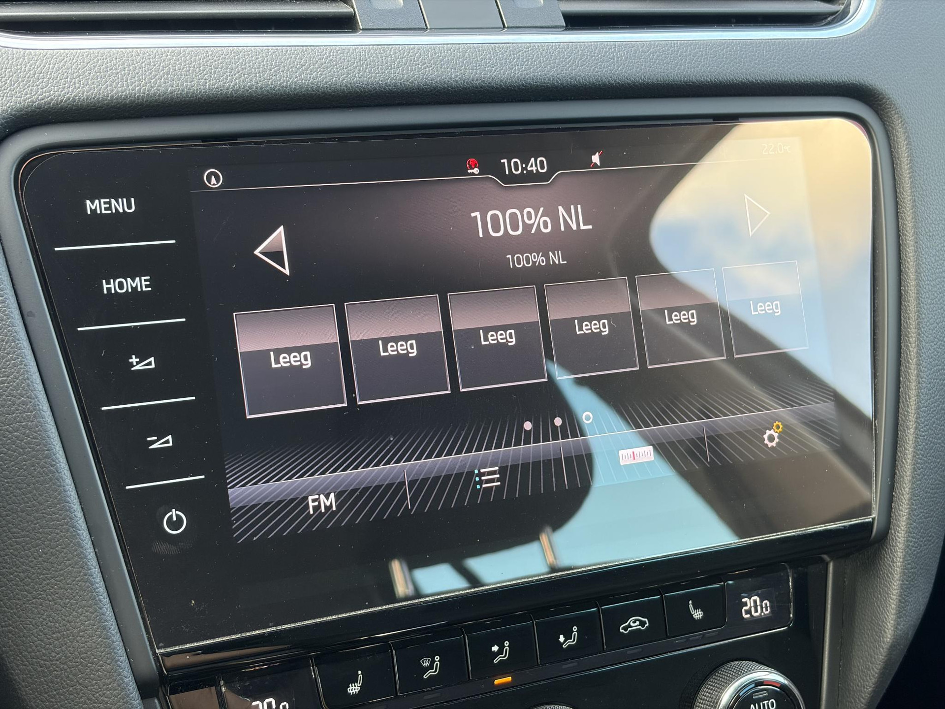 Skoda Octavia Combi 1.5 TSI Greentech Style Business 2e Eigenaar,Draadloze telefoonlader,Carplay,Camera,Navi,Trekhaak,150pk,Pdc V+A,Keyless,Clima,Cruise,Elekt.Stoel,Recent beurt gehad,N.A.P,Apk tot 07-2027