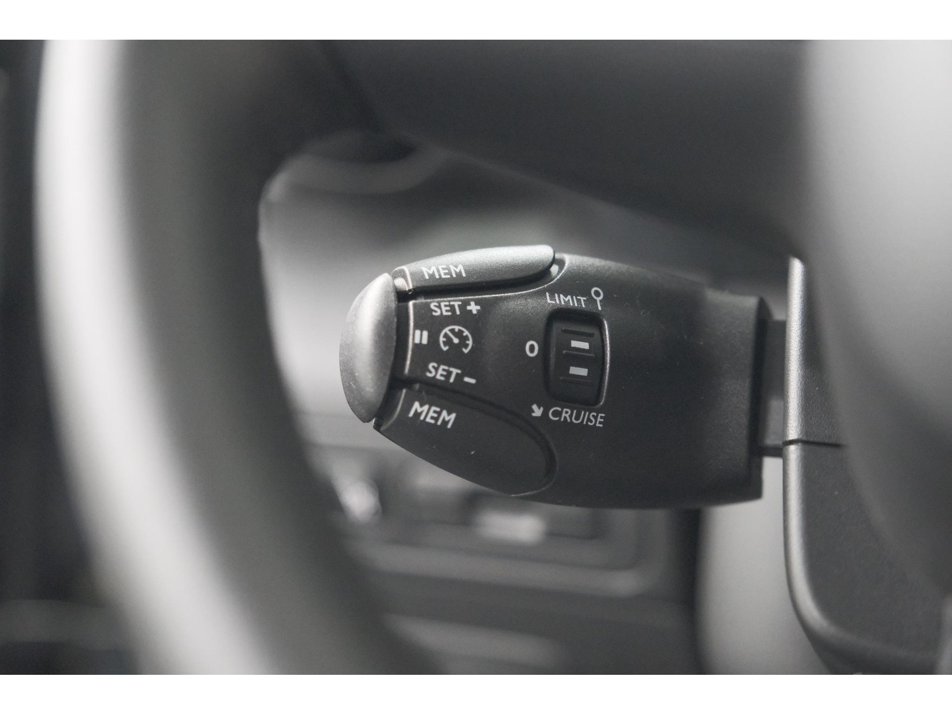 Citroen C3 Aircross PureTech 130 EAT6 Max | Allseason Banden | Parkeersensoren | Navigatie | Apple Carplay