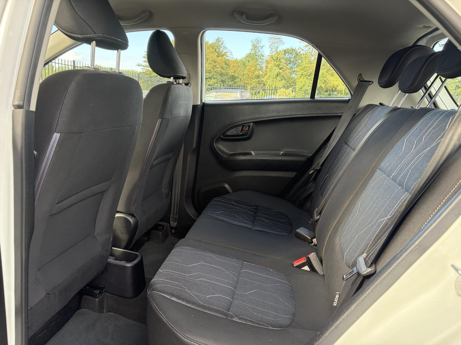 Kia Picanto 1.0 CVVT ComfortLine ✓Carplay✓Airco✓Navi✓5 Deurs✓4 Elekt Ramen✓Bj 10-2015✓Zeer Zuinig✓N.A.P✓Nieuwe Apk bij Aflevering