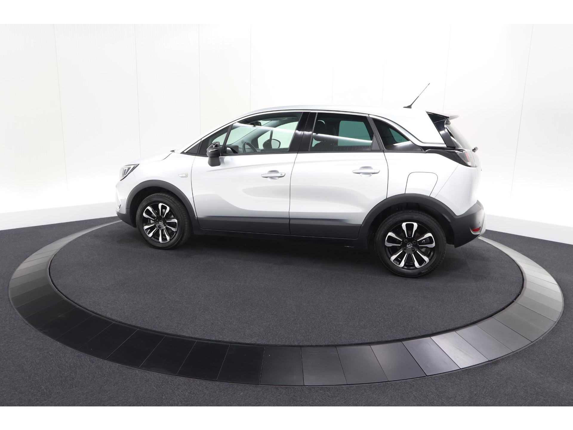 Opel Crossland 1.2 Turbo 100 Elegance | Camera | Apple Carplay | Parkeersensoren | Navigatie