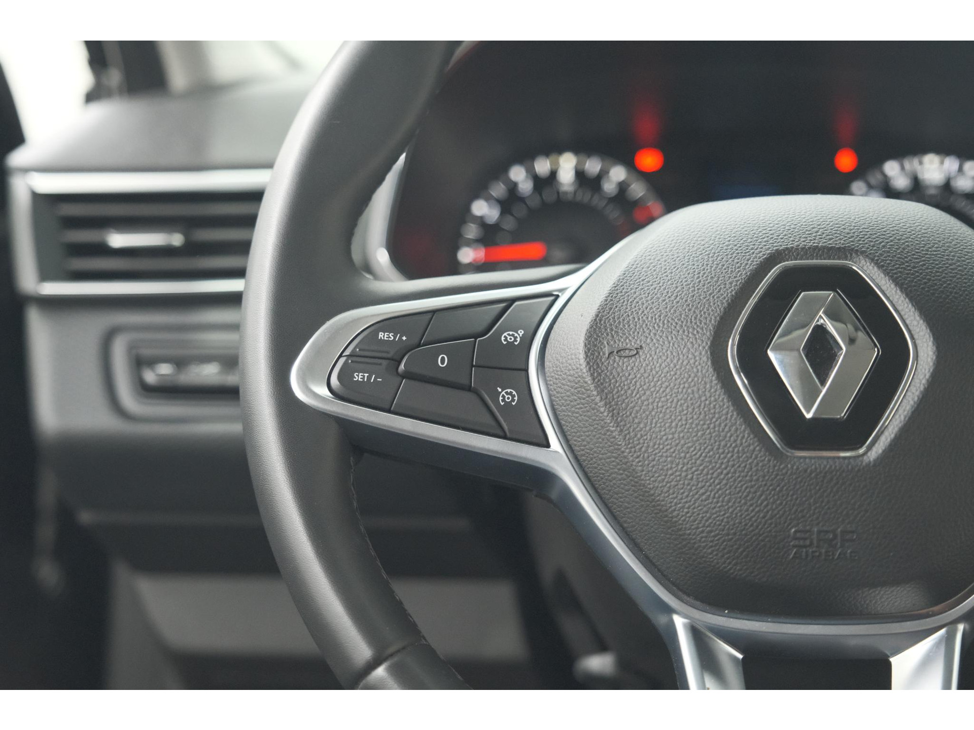 Renault Clio TCe 90 Equilibre | Parkeersensoren | Apple Carplay | Cruise Control